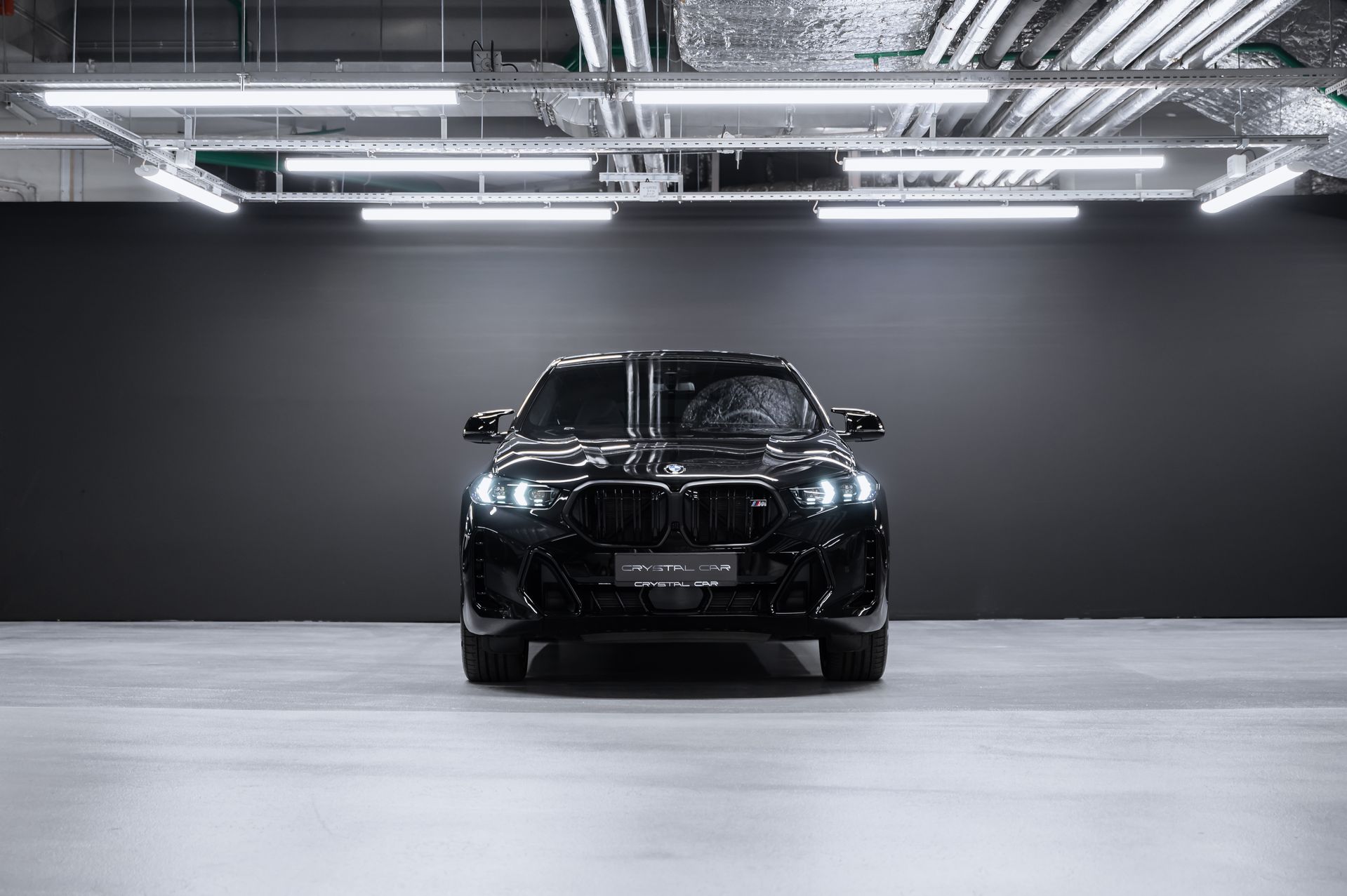 Черный BMW X6 M60i бензин в Crystal Car под заказ