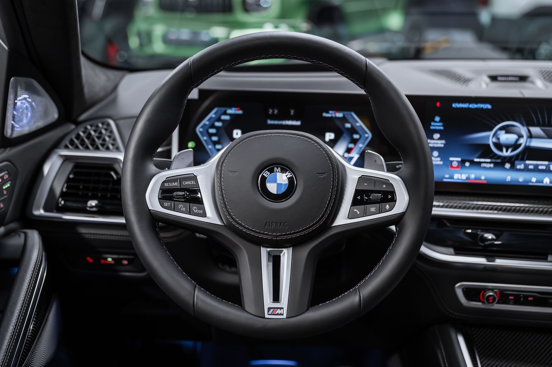 Черный BMW X6 M60i бензин в Crystal Car под заказ