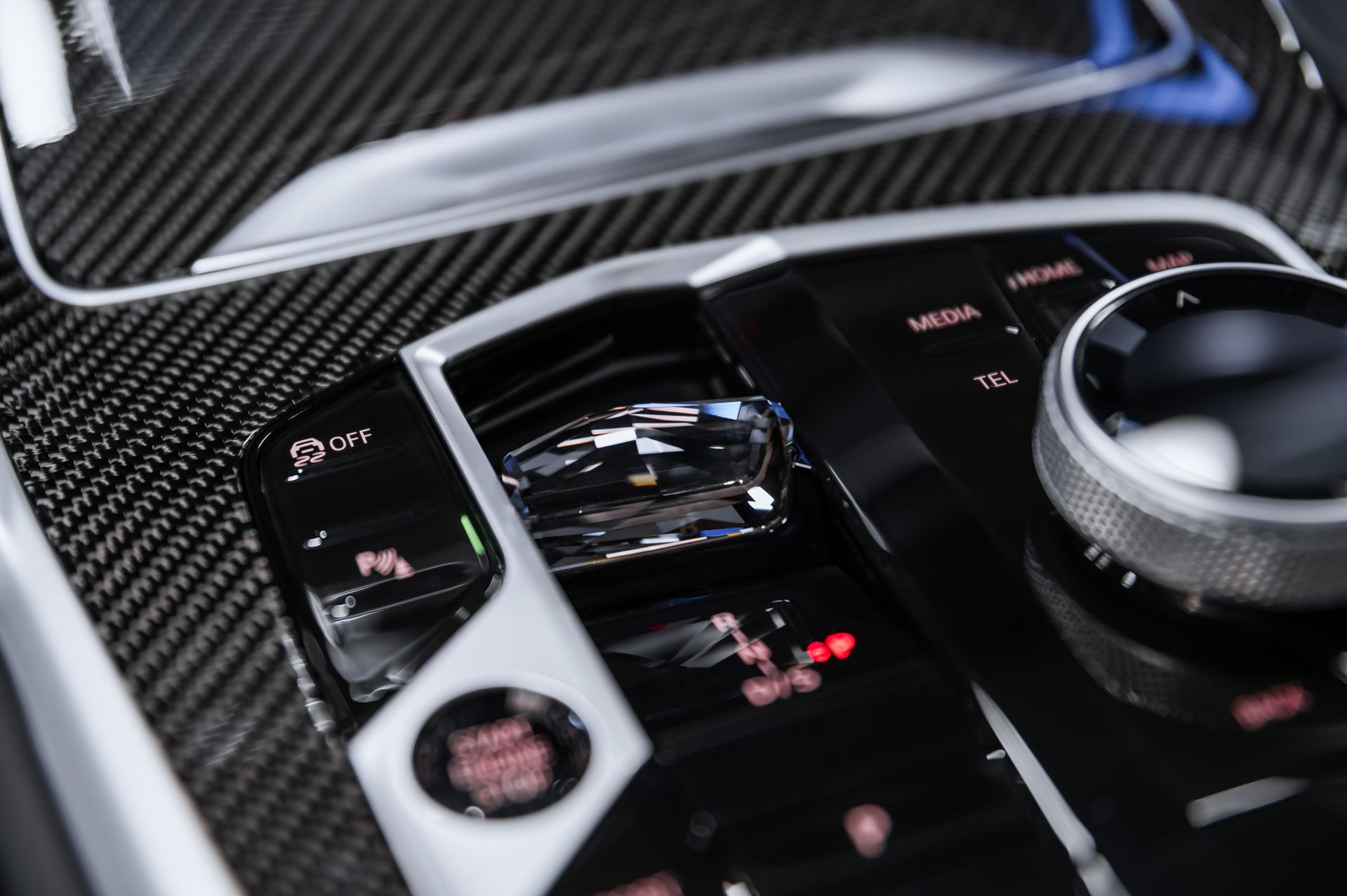 Черный BMW X6 M60i бензин в Crystal Car под заказ