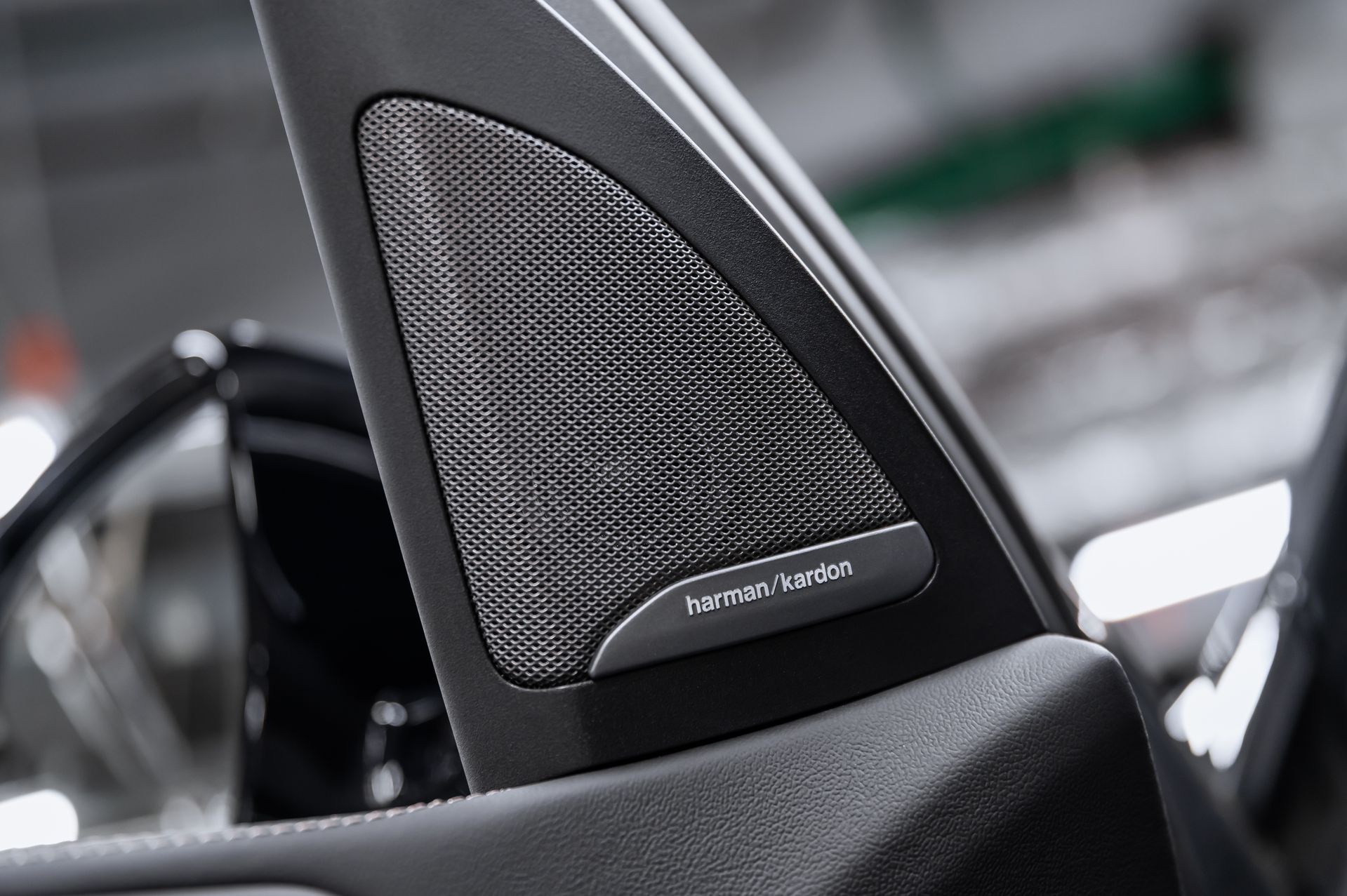 Серый BMW X7 xDrive40d M Sport Pro дизель в Crystal Car под заказ