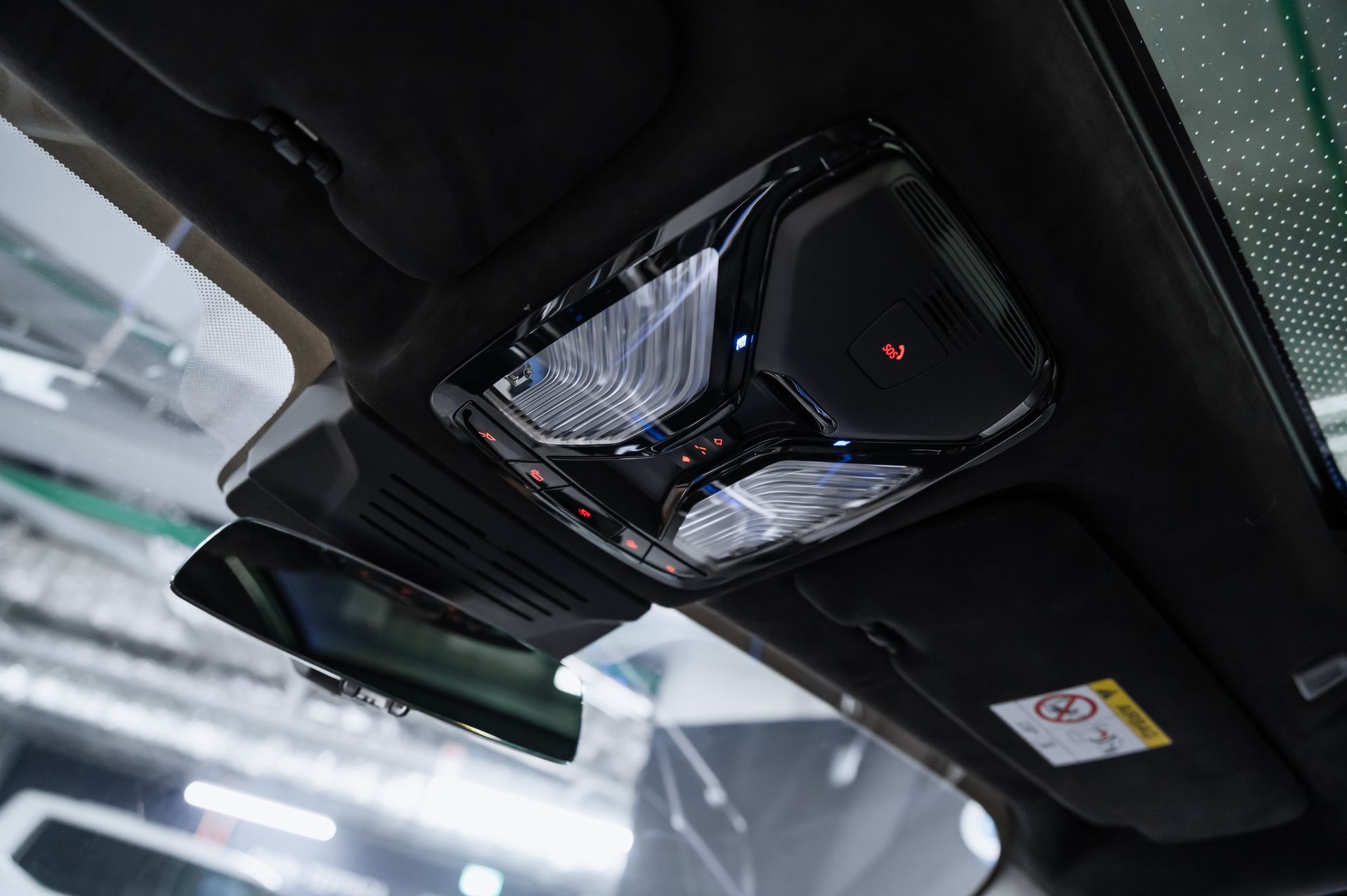 Серый BMW X7 xDrive40d M Sport Pro дизель в Crystal Car под заказ