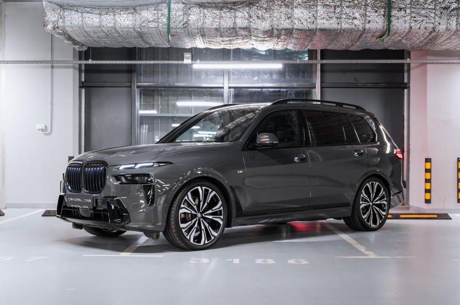 Серый BMW X7 xDrive40d M Sport Pro дизель в Crystal Car под заказ