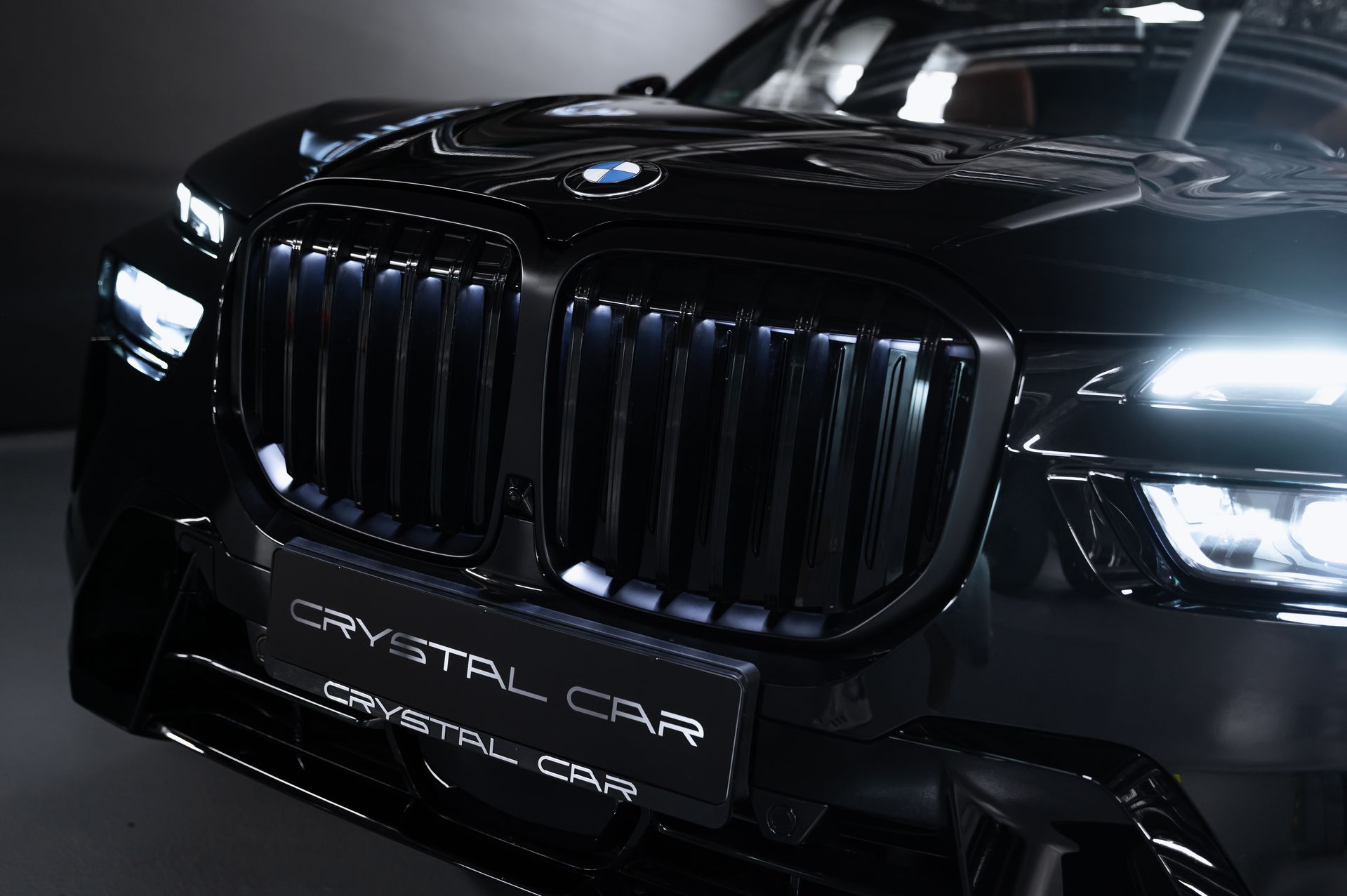 Черный BMW X7 xDrive40d M Sport Pro в Crystal Car под заказ