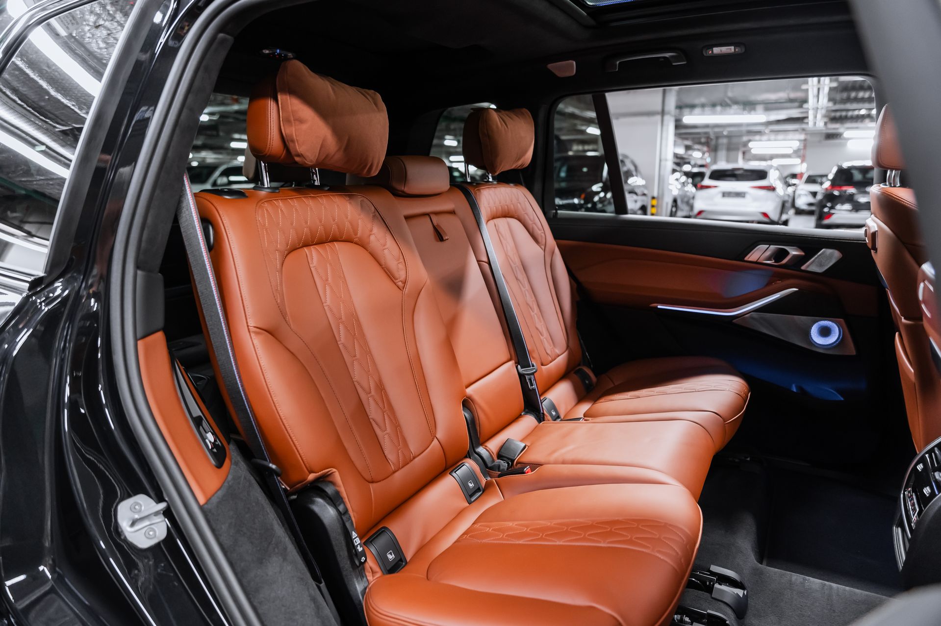 Черный BMW X7 xDrive40d M Sport Pro в Crystal Car под заказ