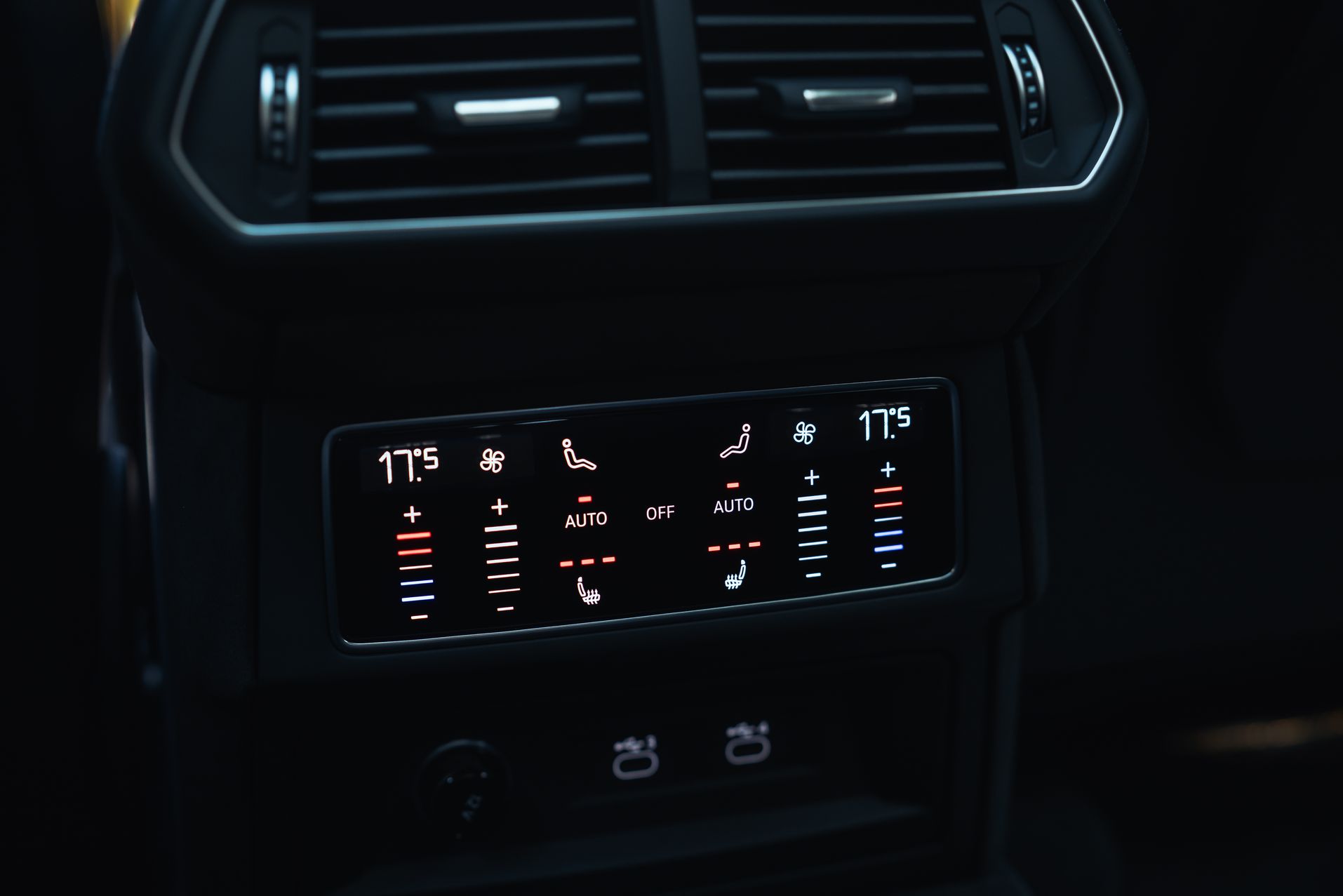 Желтый Lamborghini Urus SE в Crystal Car под заказ