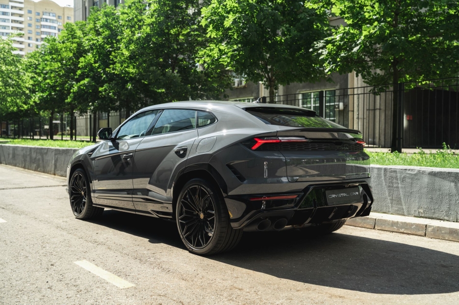 Lamborghini Urus SE в Crystal Car под заказ