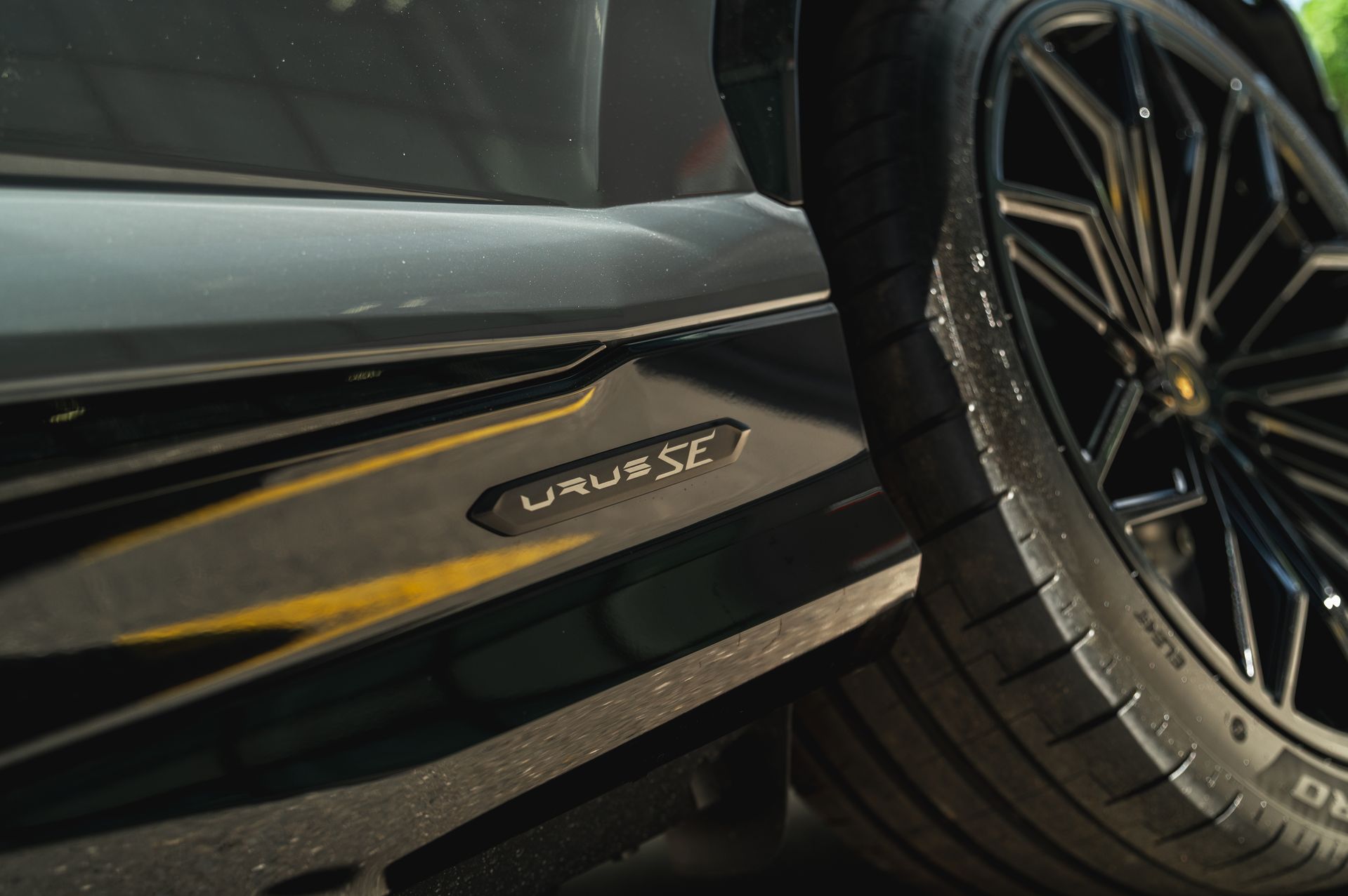 Lamborghini Urus SE в Crystal Car под заказ