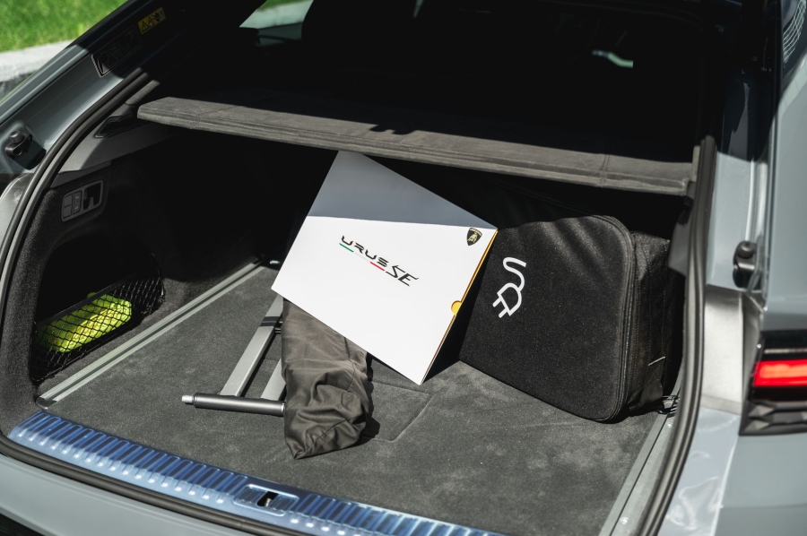 Lamborghini Urus SE в Crystal Car под заказ