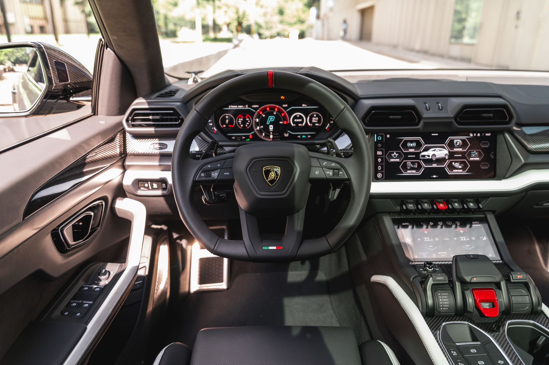 Lamborghini Urus SE в Crystal Car под заказ