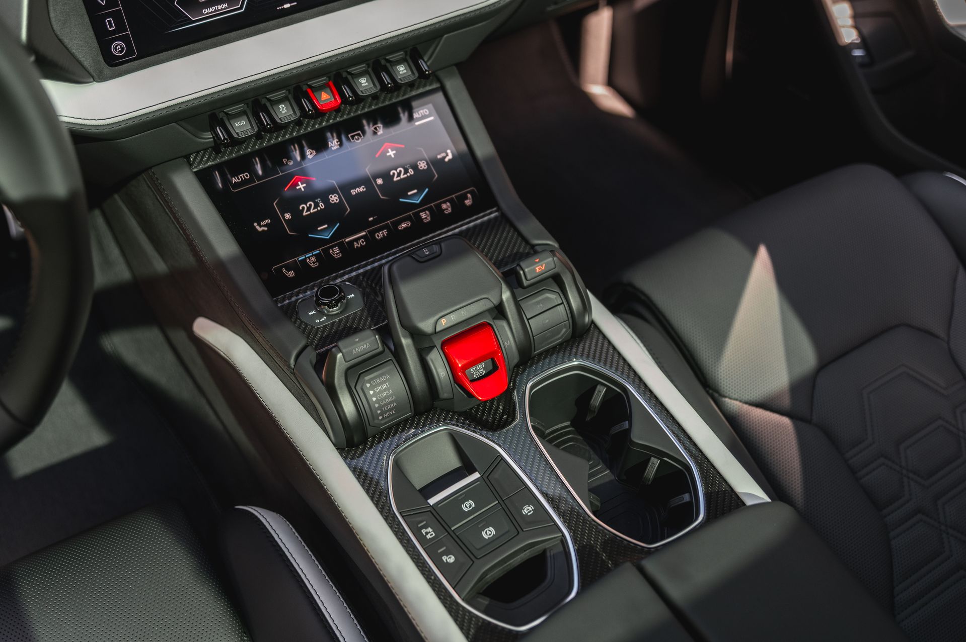 Lamborghini Urus SE в Crystal Car под заказ