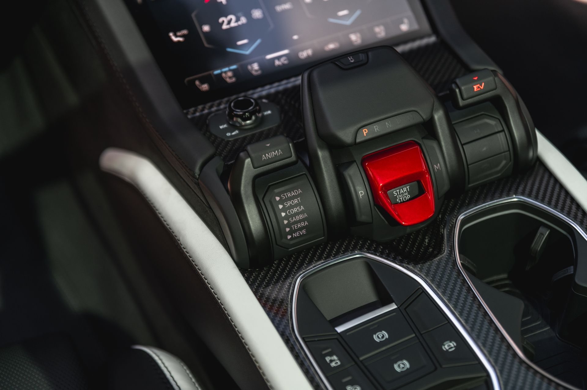 Lamborghini Urus SE в Crystal Car под заказ