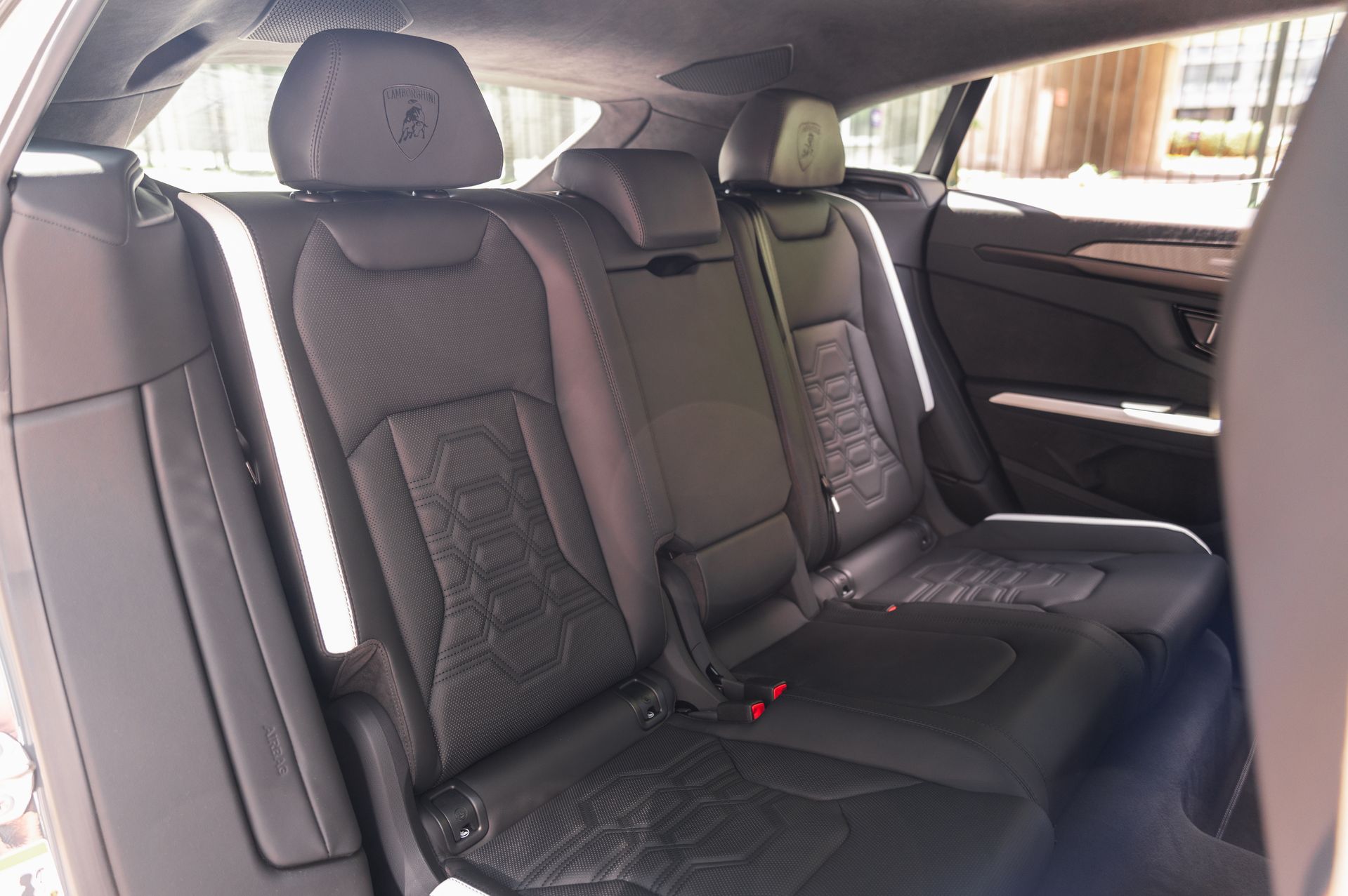 Lamborghini Urus SE в Crystal Car под заказ