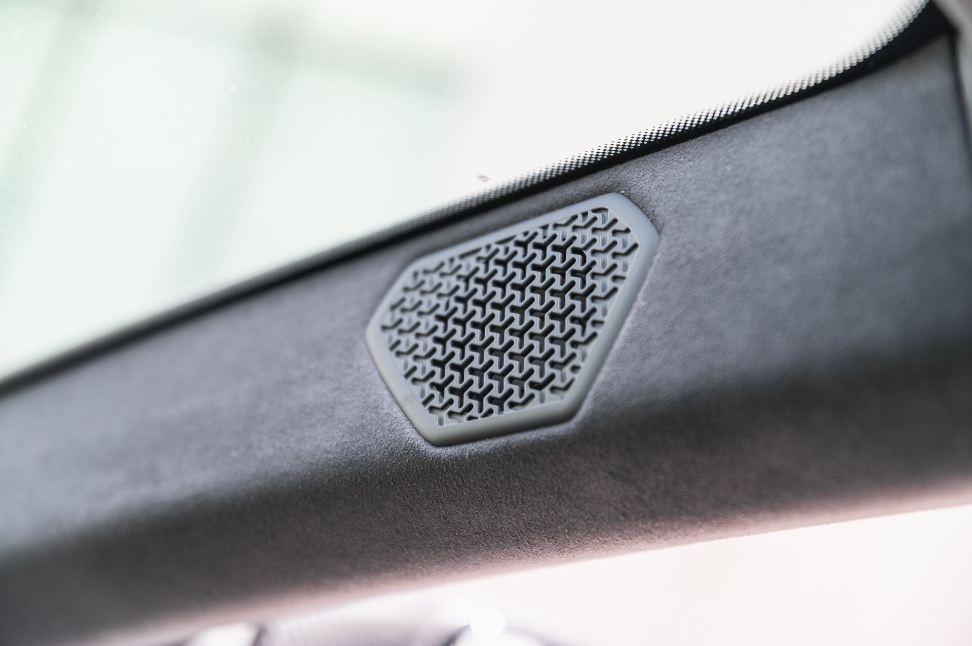 Lamborghini Urus SE в Crystal Car под заказ