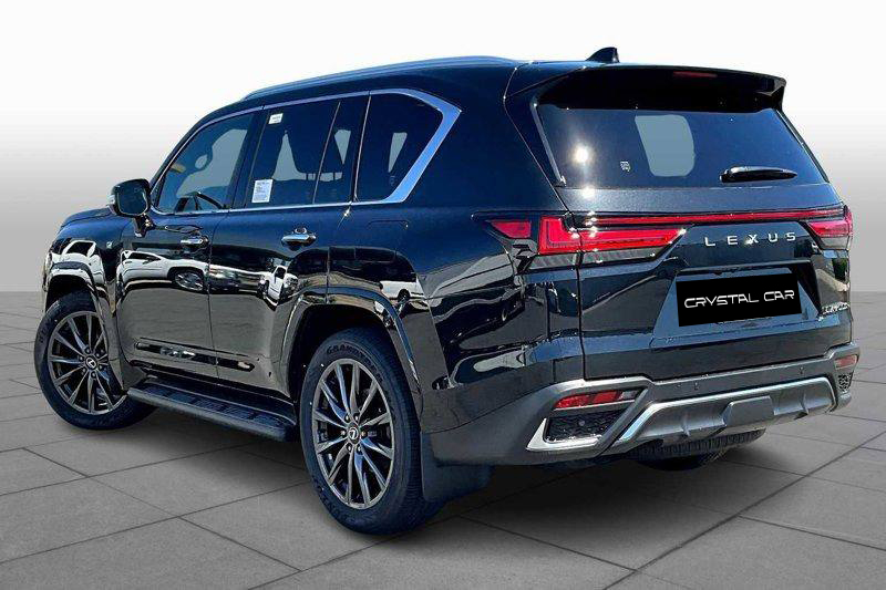 Черный Lexus LX VIP Leader 700h в Crystal Car под заказ