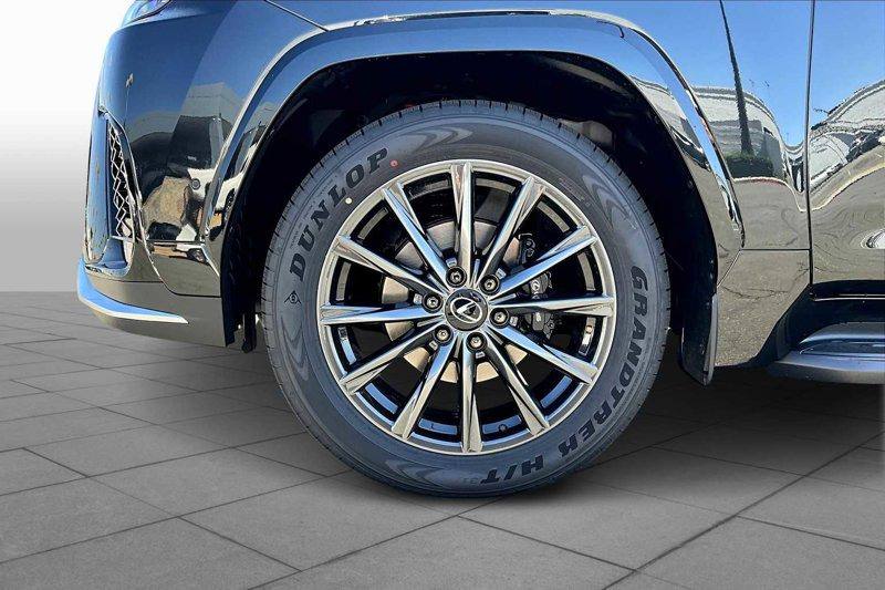 Черный Lexus LX VIP Leader 700h в Crystal Car под заказ