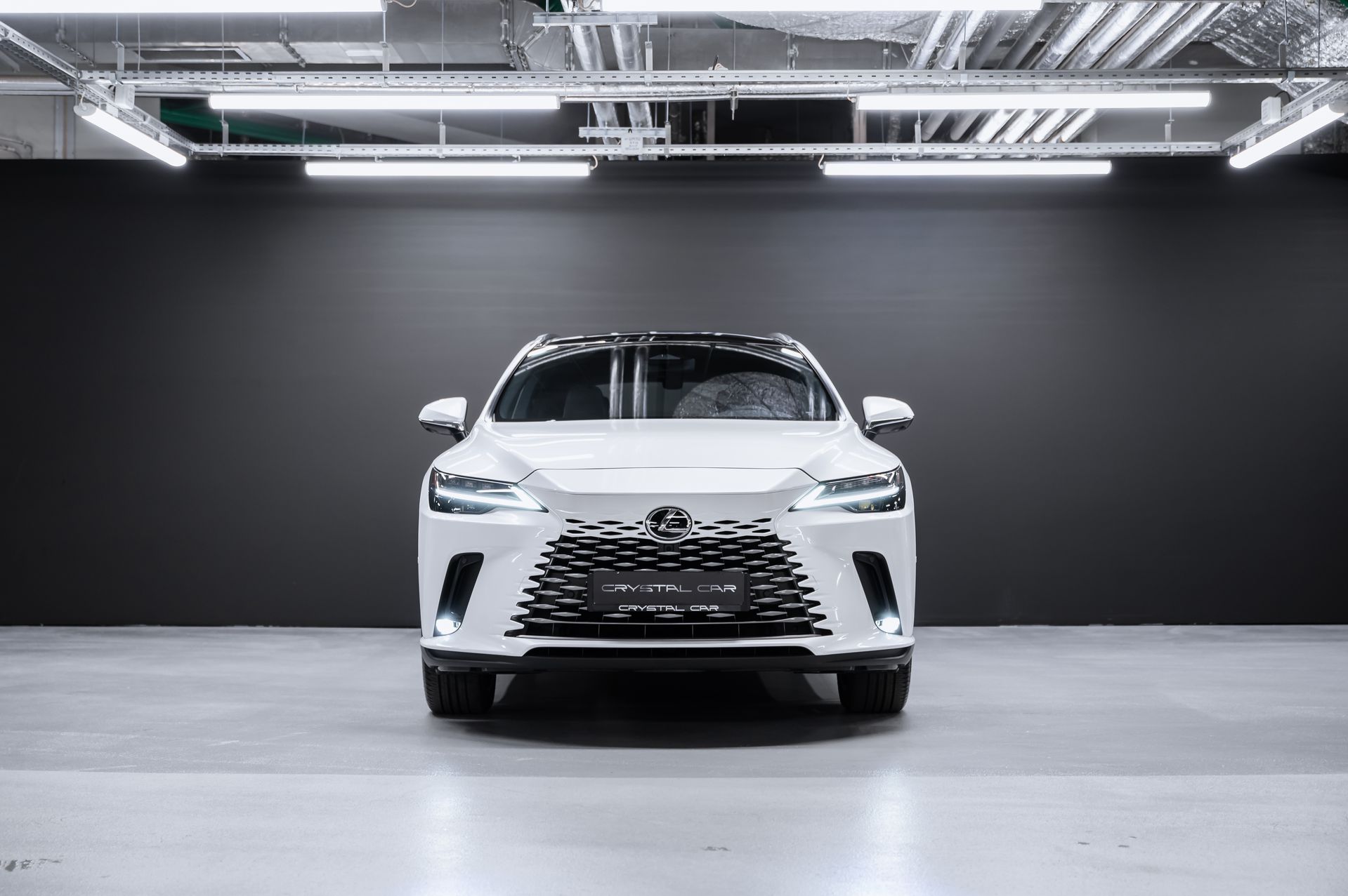 Белый Lexus RX Luxury 350h в Crystal Car под заказ