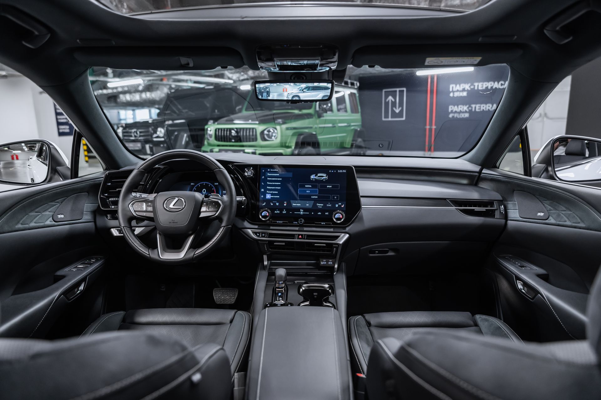 Белый Lexus RX Luxury 350h в Crystal Car под заказ