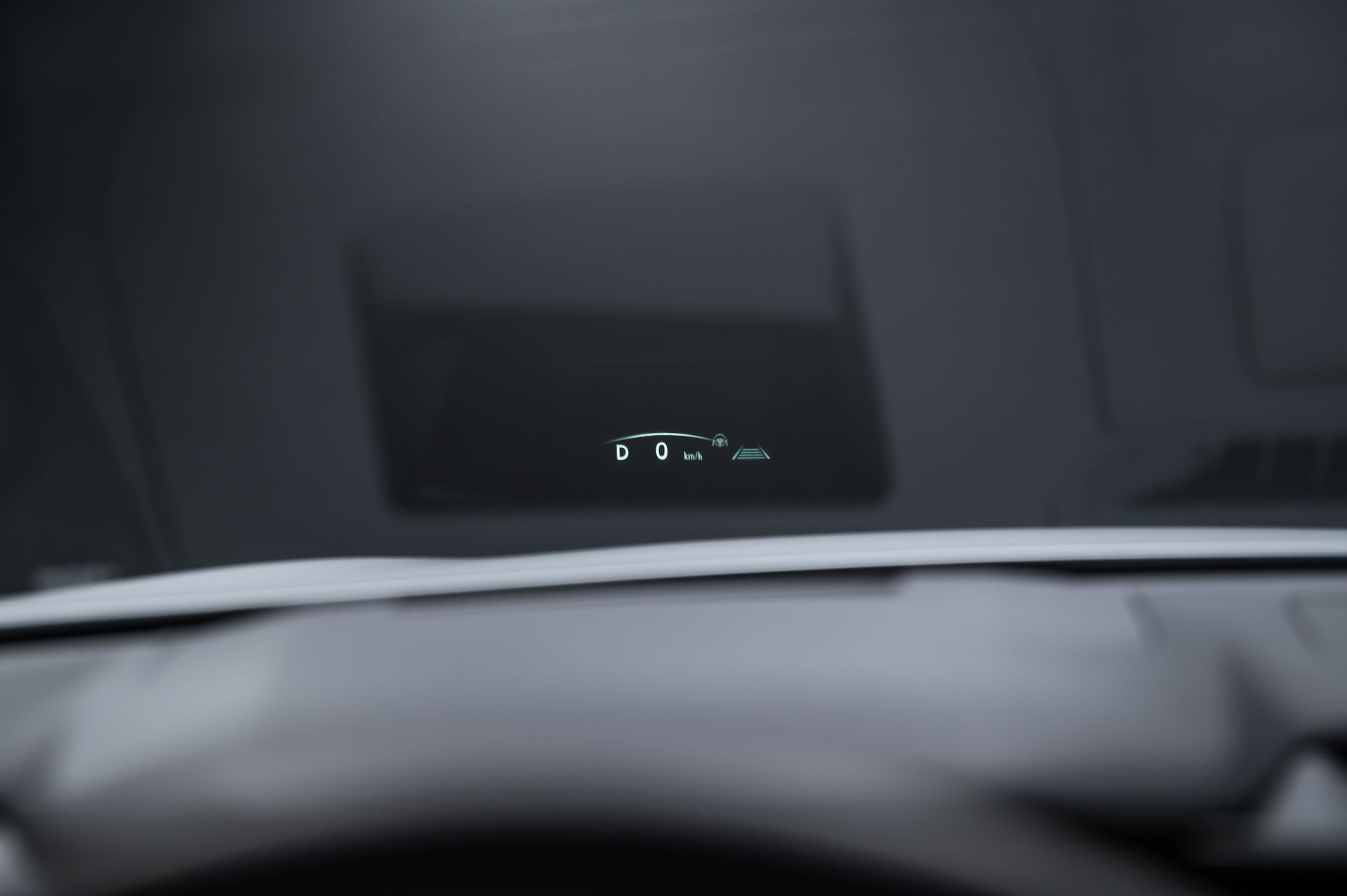 Белый Lexus RX Luxury 350h в Crystal Car под заказ