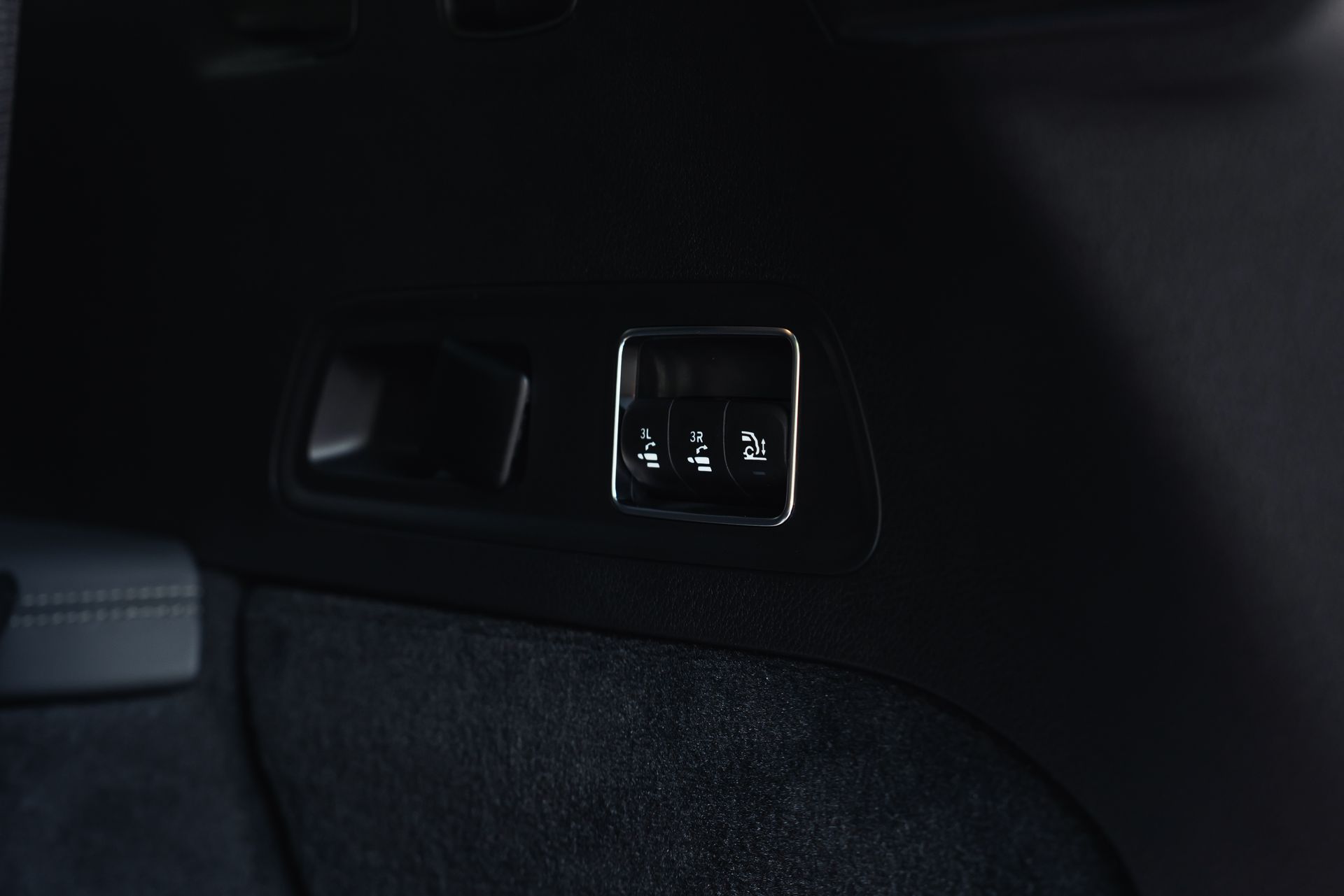 Черный Mercedes-Benz GLS 450 d 4MATIC в Crystal Car под заказ