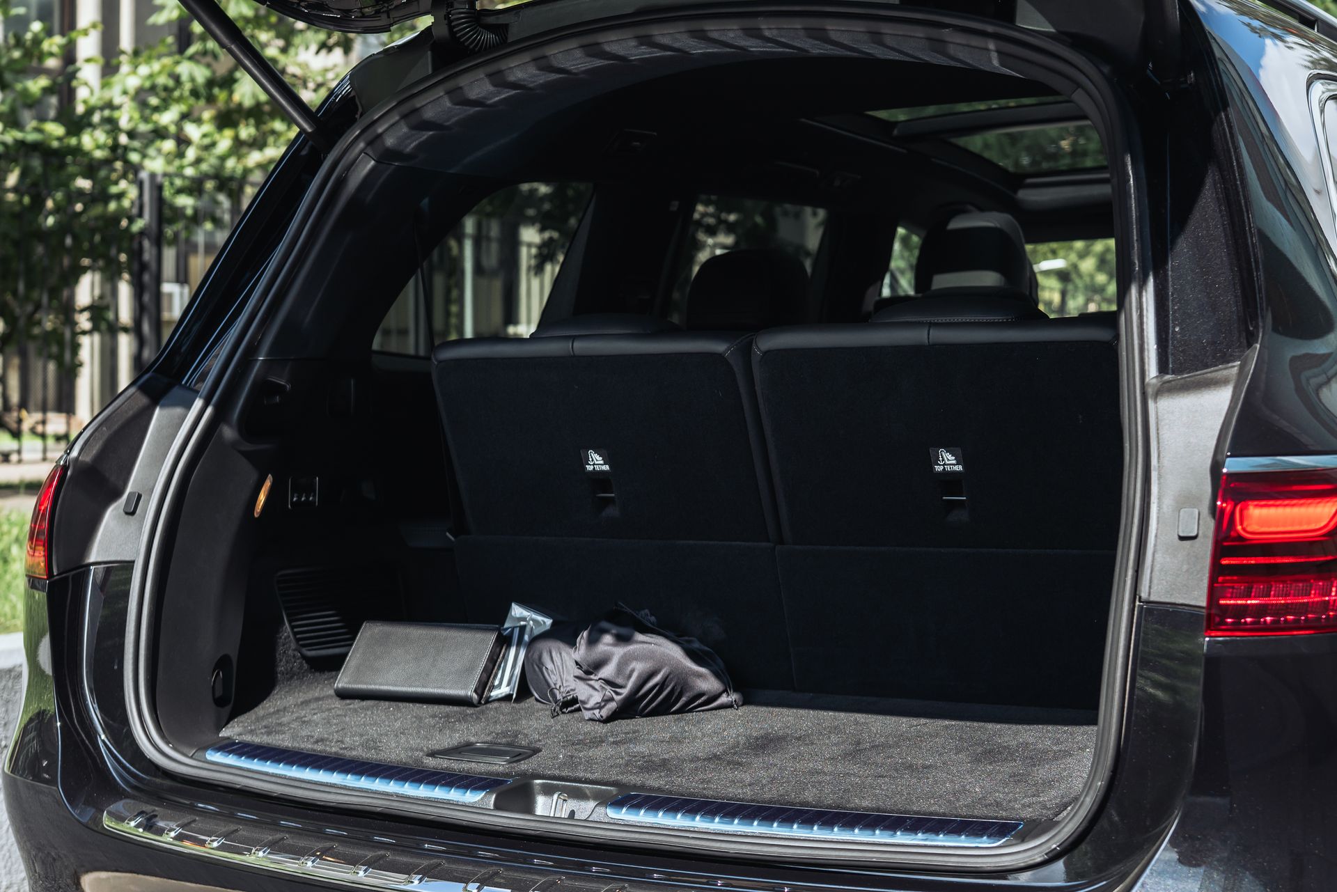 Черный Mercedes-Benz GLS 450 d 4MATIC в Crystal Car под заказ