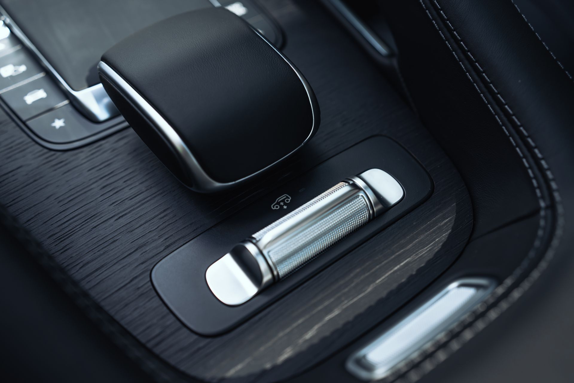 Черный Mercedes-Benz GLS 450 d 4MATIC в Crystal Car под заказ