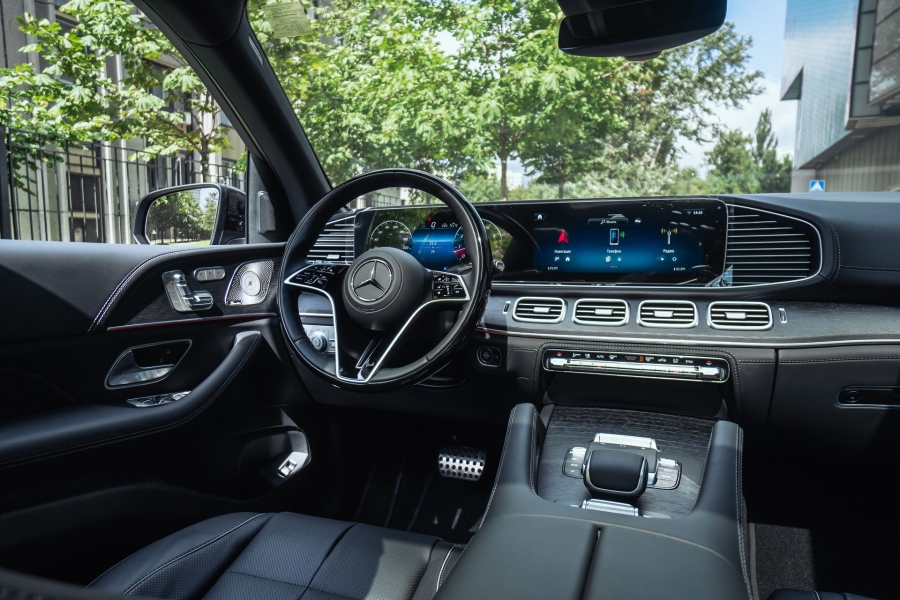 Черный Mercedes-Benz GLS 450 d 4MATIC в Crystal Car под заказ