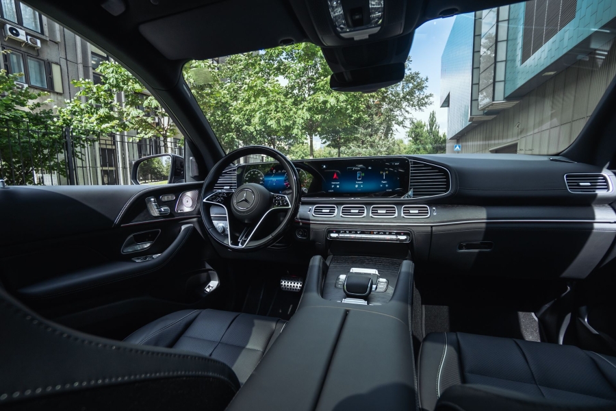 Черный Mercedes-Benz GLS 450 d 4MATIC в Crystal Car под заказ