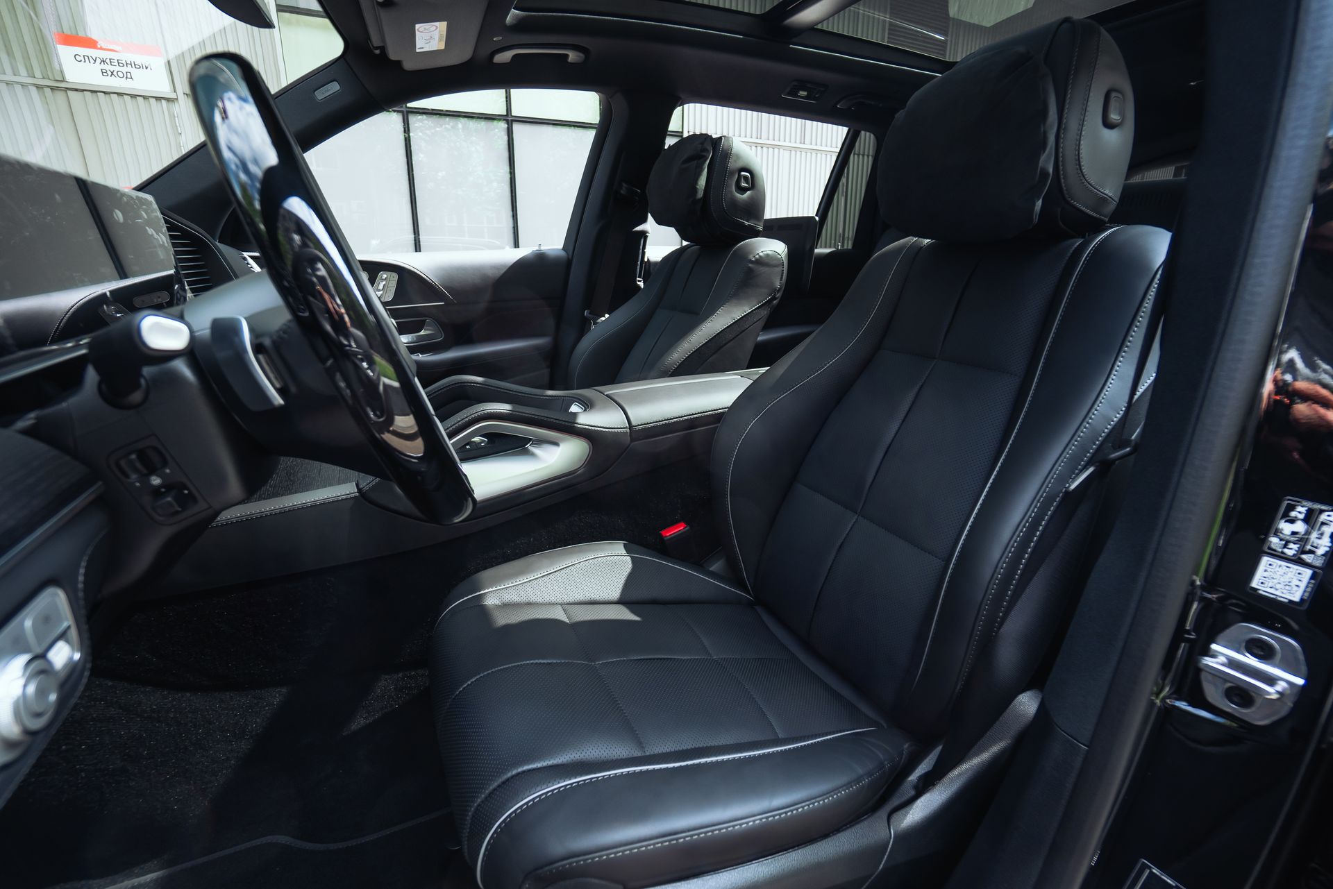 Черный Mercedes-Benz GLS 450 d 4MATIC в Crystal Car под заказ