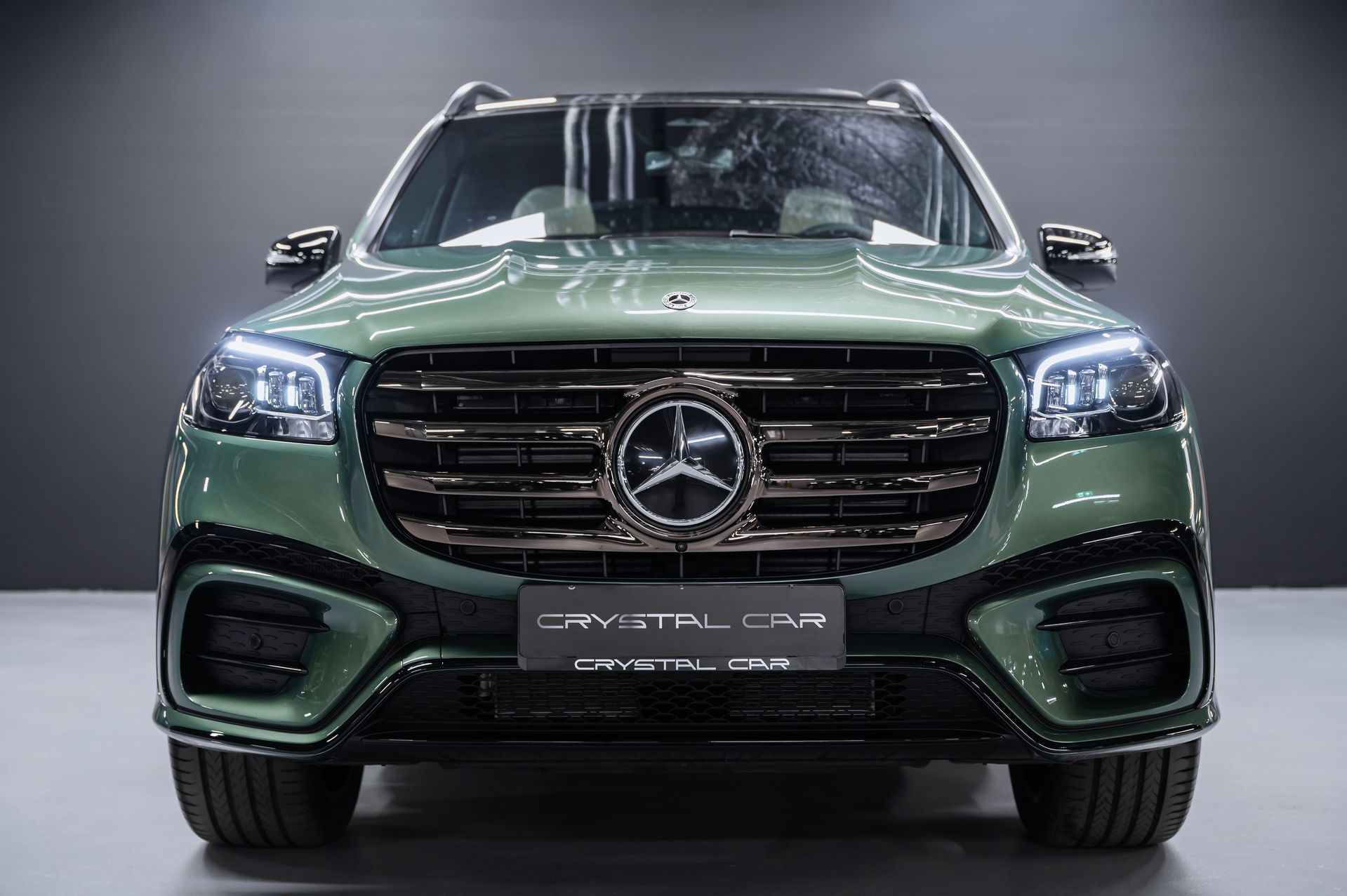 Зеленый хаки Mercedes-Benz GLS 450 d 4MATIC в Crystal Car под заказ