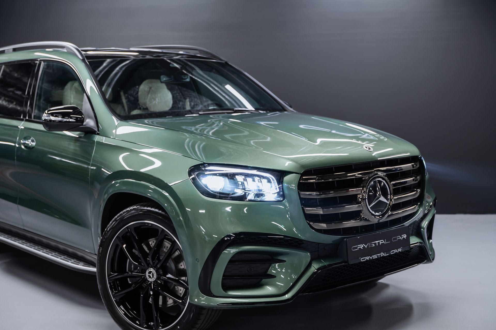 Зеленый хаки Mercedes-Benz GLS 450 d 4MATIC в Crystal Car под заказ