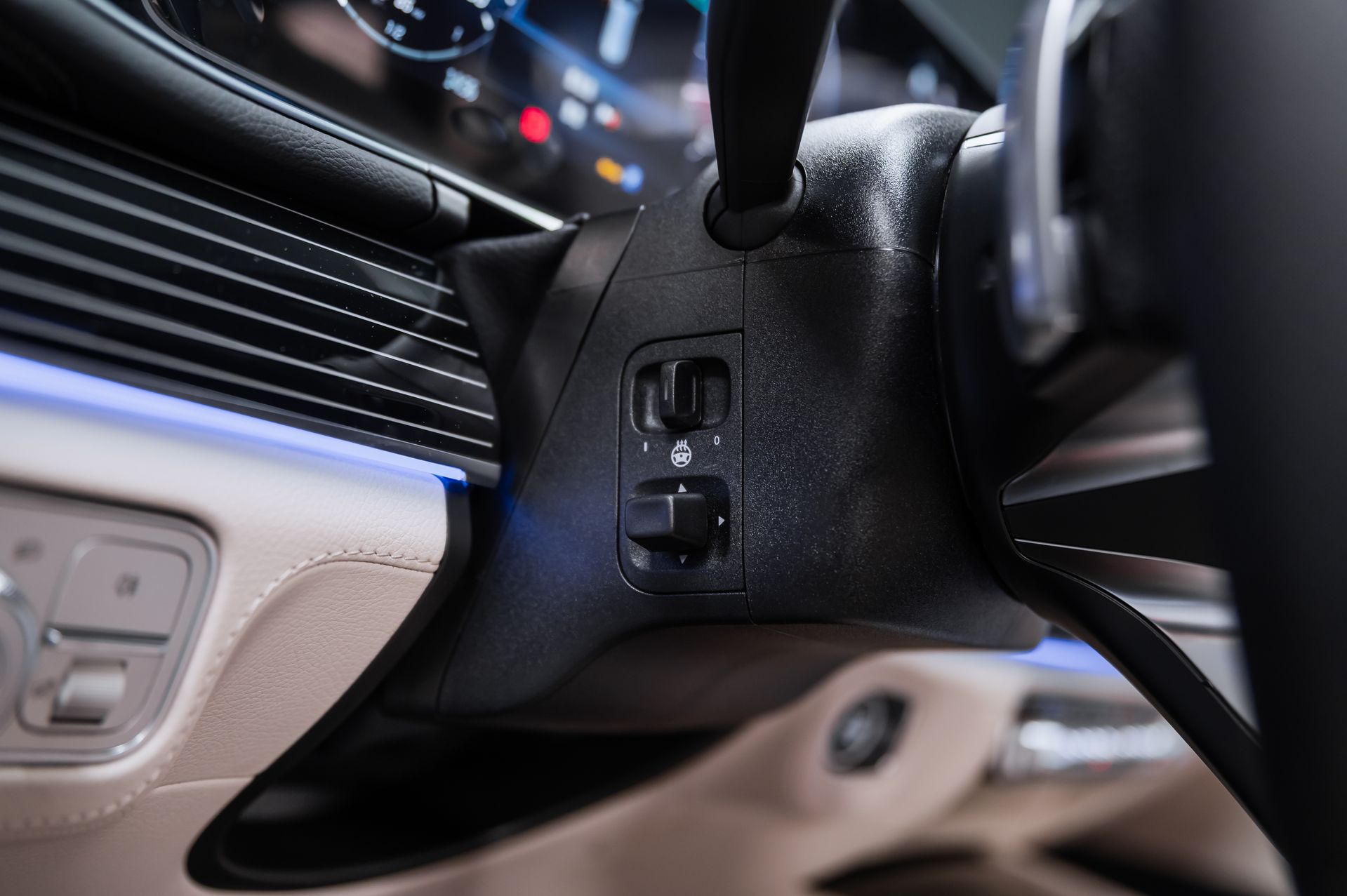 Зеленый хаки Mercedes-Benz GLS 450 d 4MATIC в Crystal Car под заказ