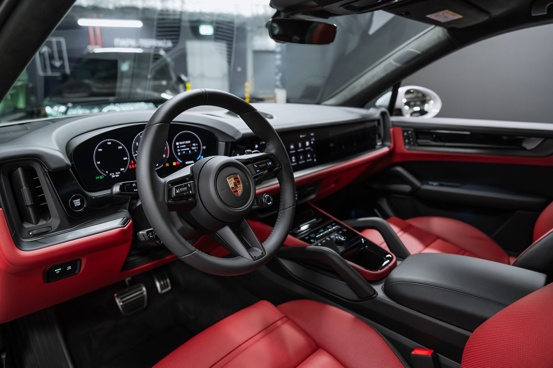 Porsche Cayenne GTS Coupé серый в Crystal Car под заказ