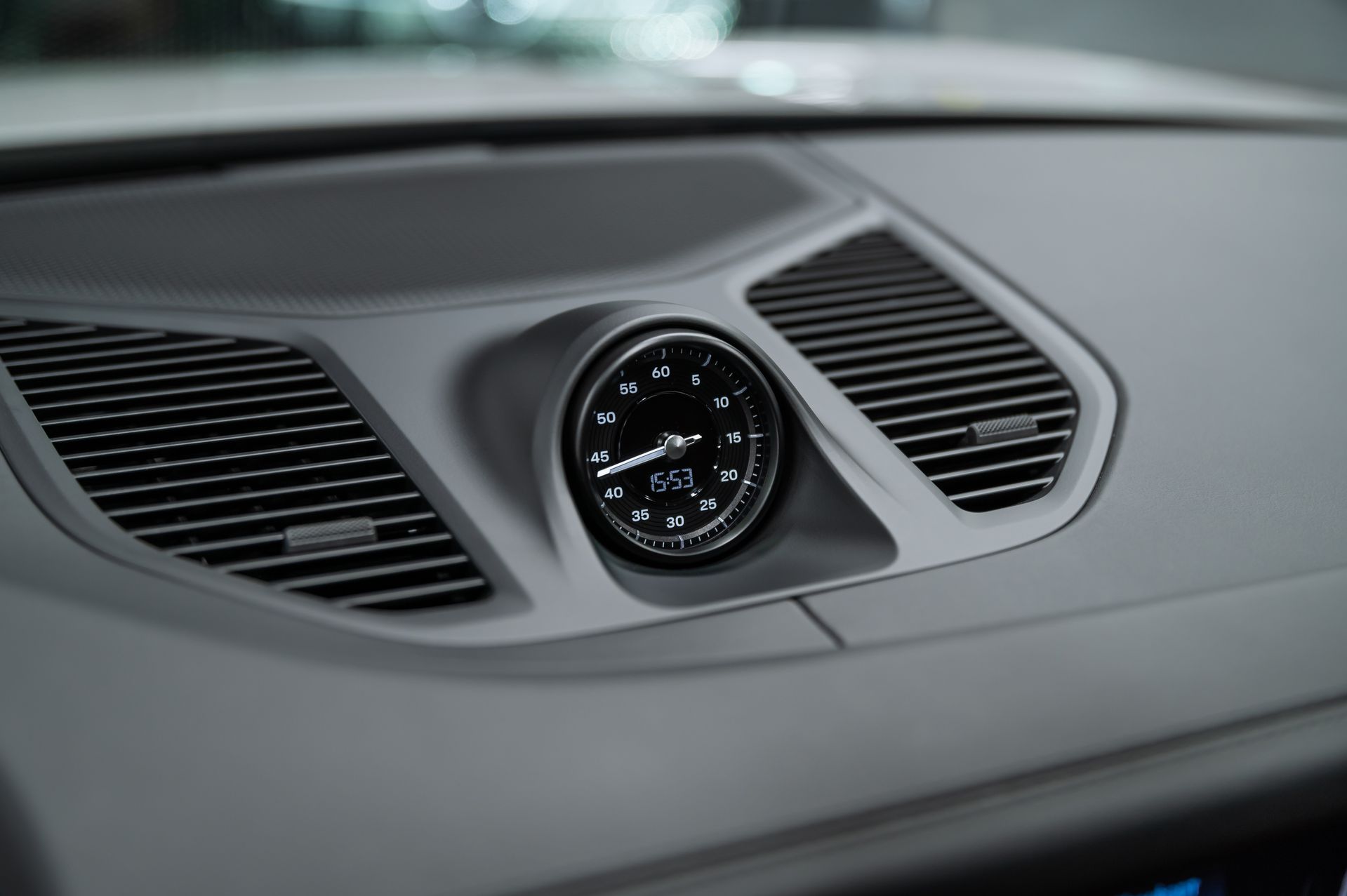 Porsche Cayenne GTS Coupé серый в Crystal Car под заказ