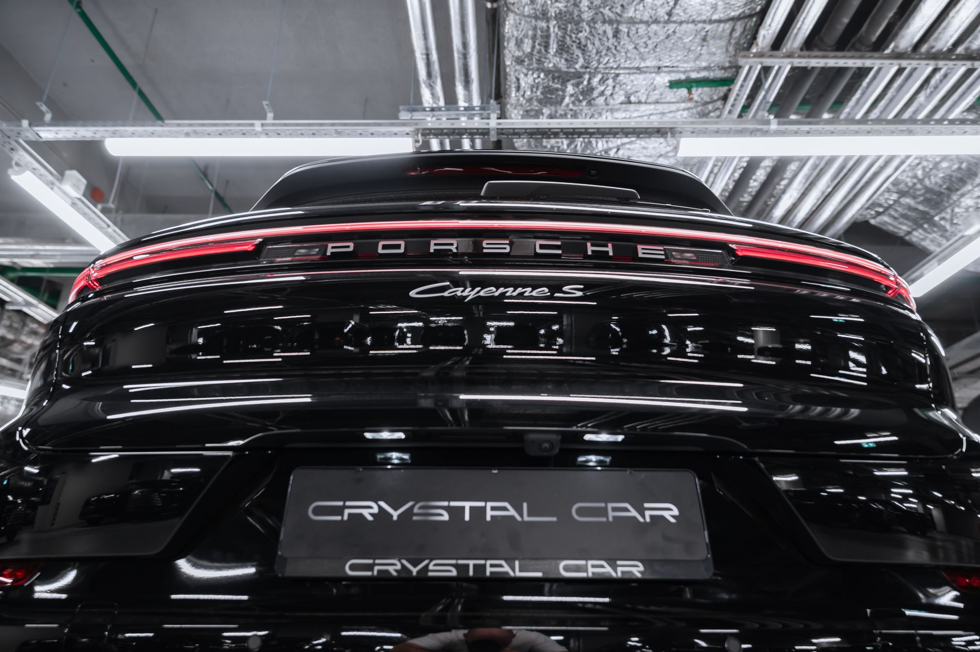 Черный Porsche Cayenne S Coupé в Crystal Car под заказ