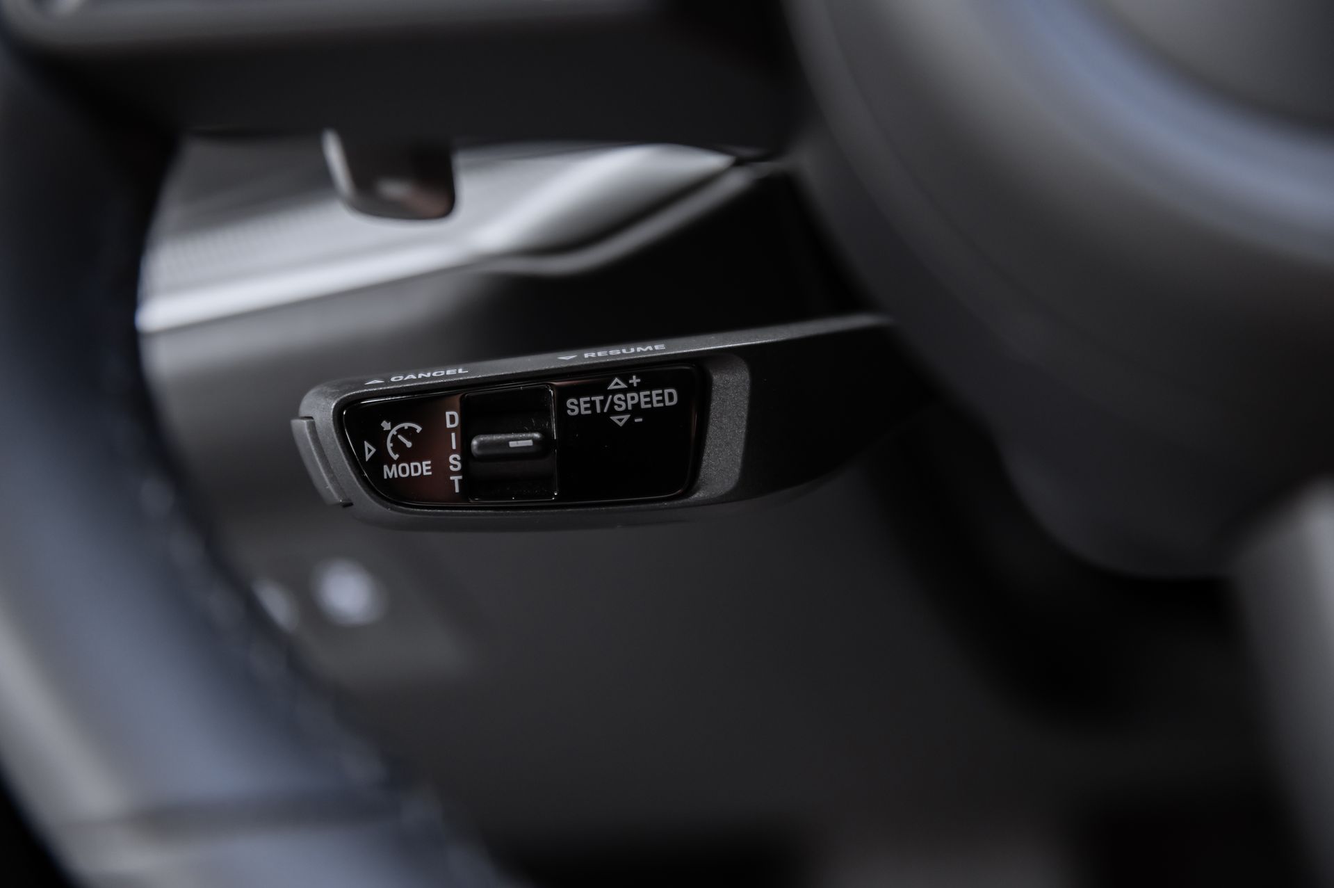 Черный Porsche Cayenne S Coupé в Crystal Car под заказ