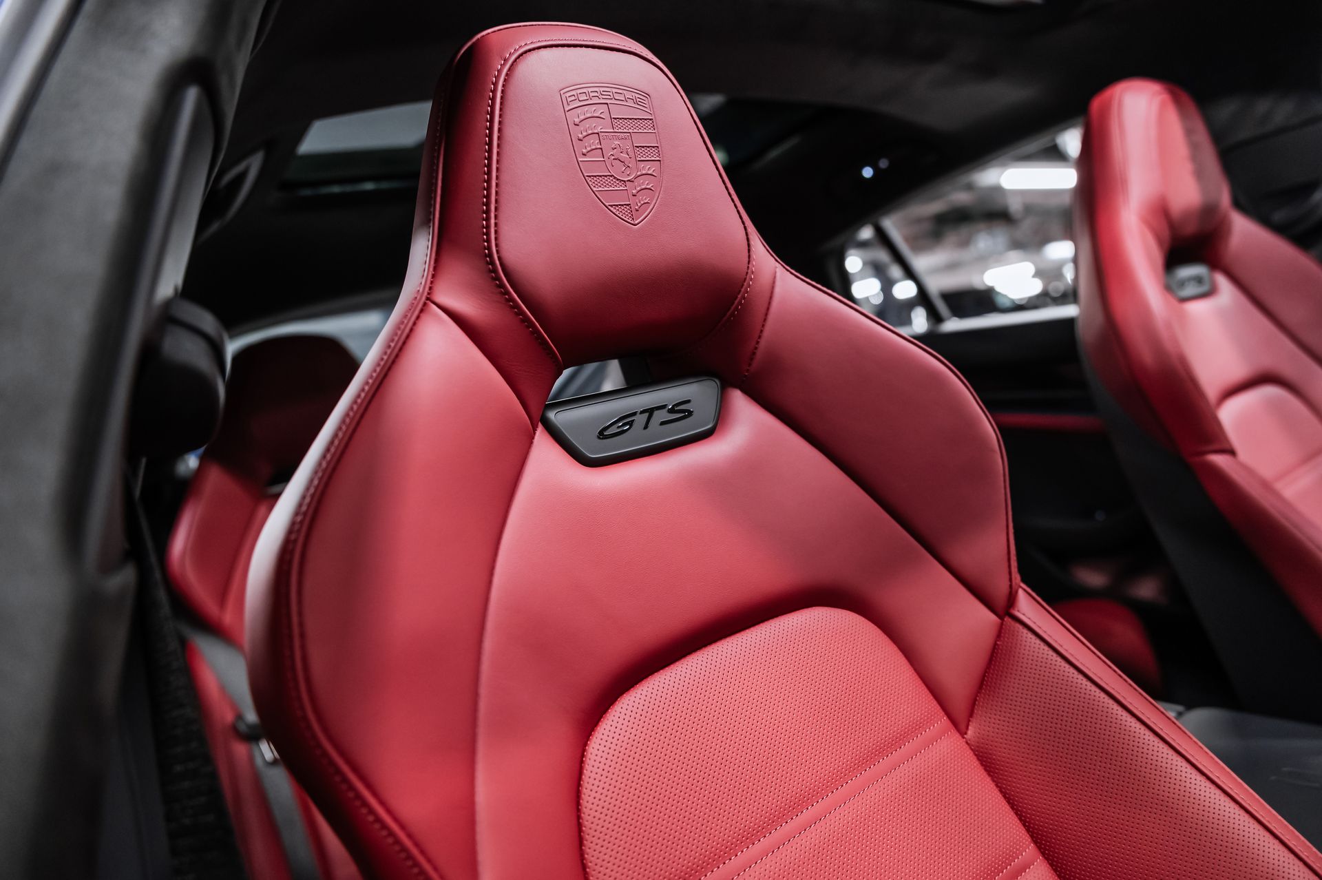 Купить Porsche Panamera GTS синий бензин под заказ в Crystal Car