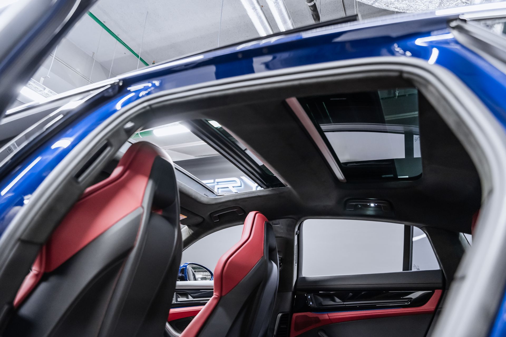 Купить Porsche Panamera GTS синий бензин под заказ в Crystal Car