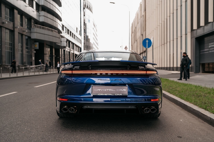 Купить Porsche Panamera GTS синий бензин под заказ в Crystal Car