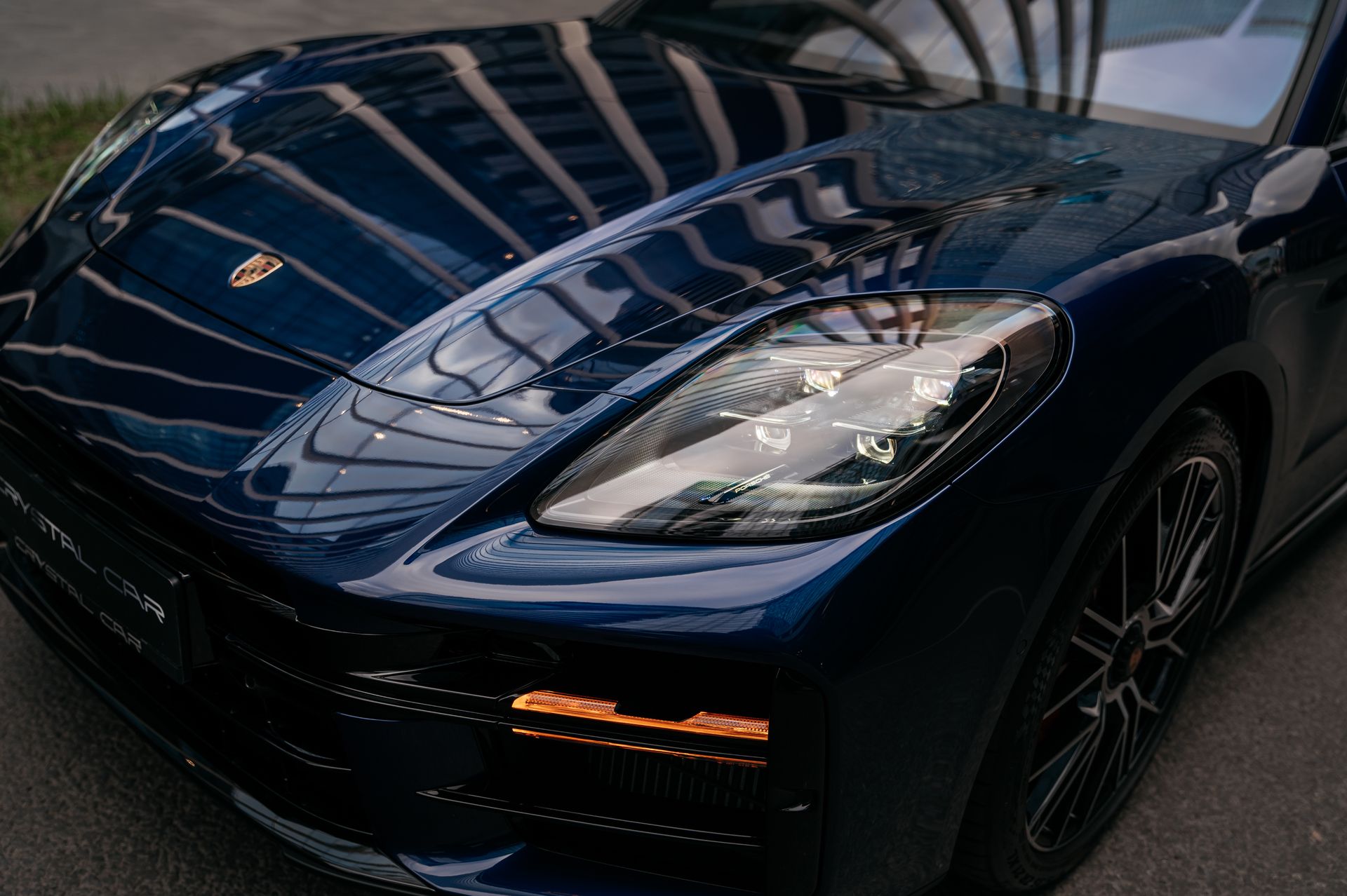 Купить Porsche Panamera GTS синий бензин под заказ в Crystal Car