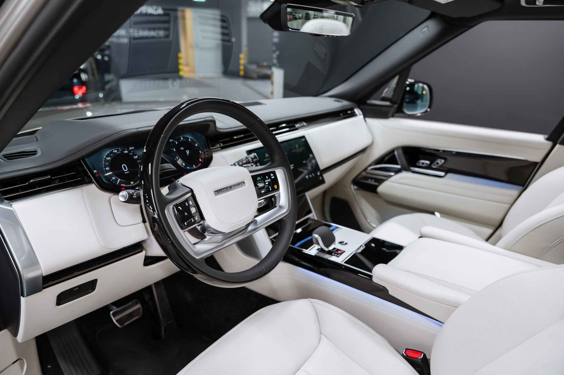 Жемчужный Land Rover Range Rover Autobiography в Crystal Car под заказ