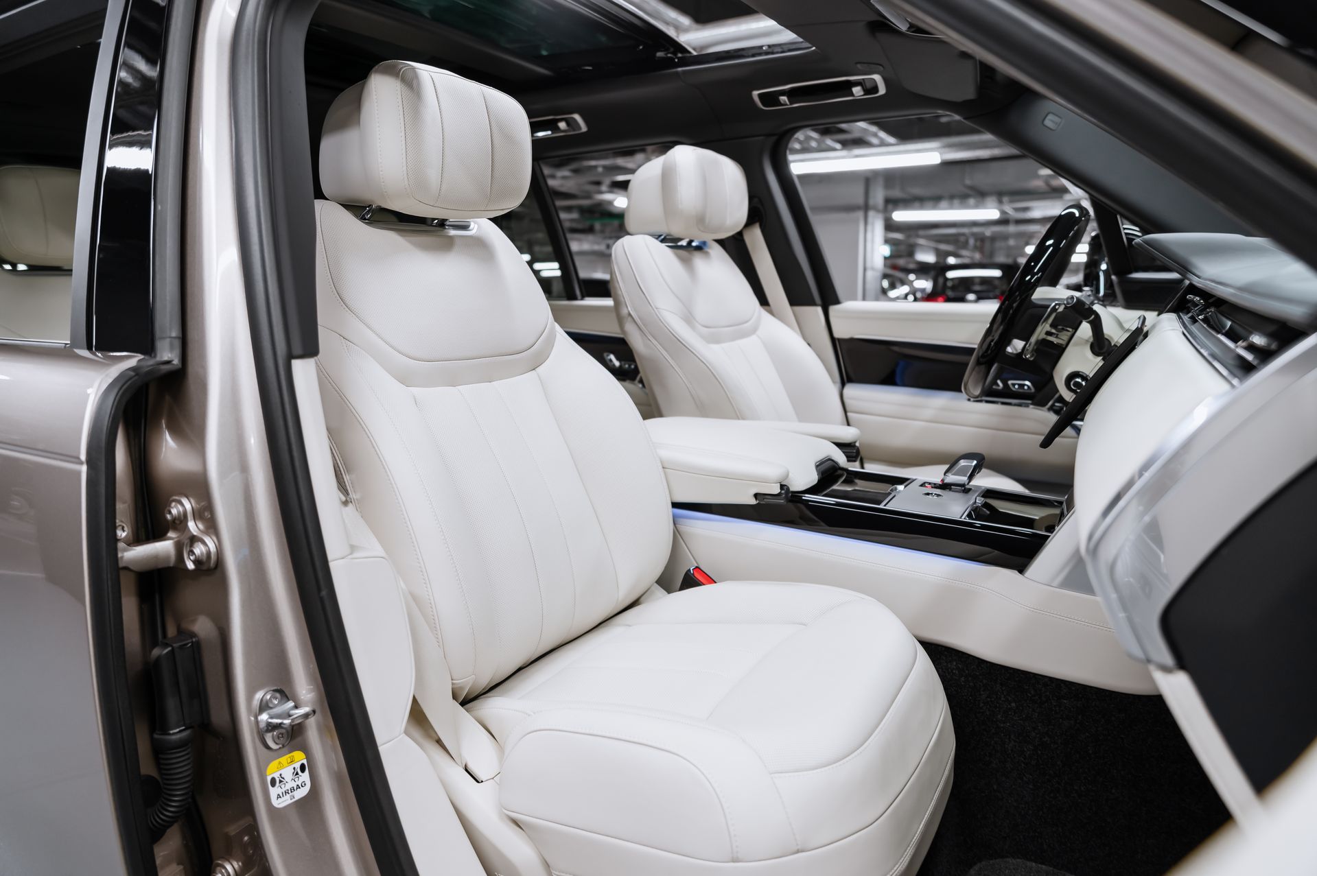 Жемчужный Land Rover Range Rover Autobiography в Crystal Car под заказ