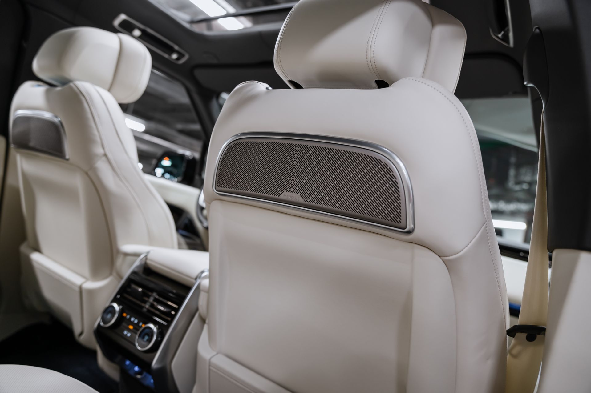 Жемчужный Land Rover Range Rover Autobiography в Crystal Car под заказ