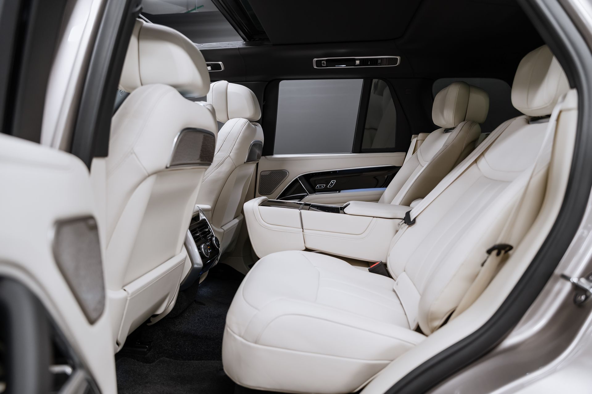 Жемчужный Land Rover Range Rover Autobiography в Crystal Car под заказ