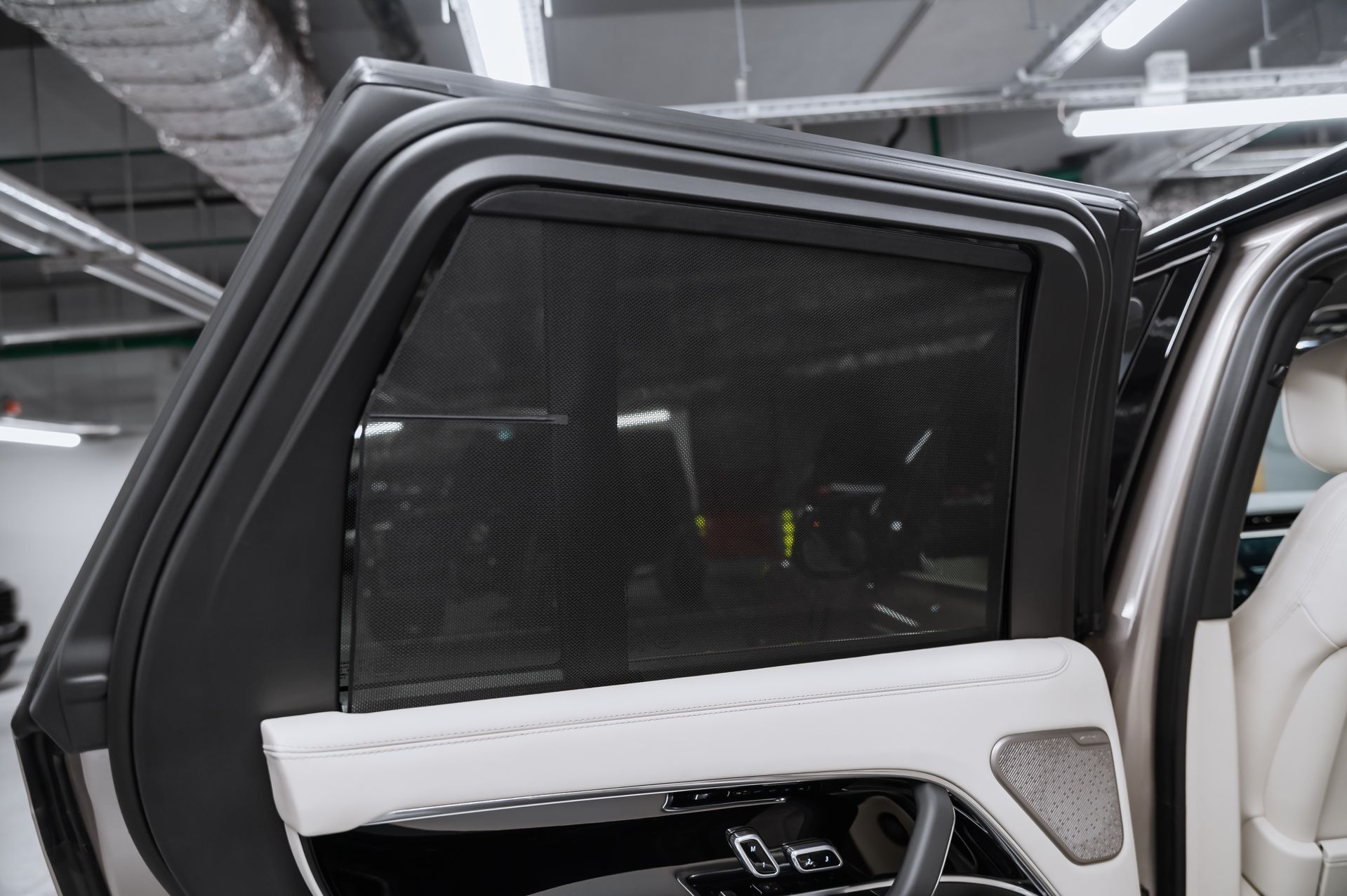 Жемчужный Land Rover Range Rover Autobiography в Crystal Car под заказ