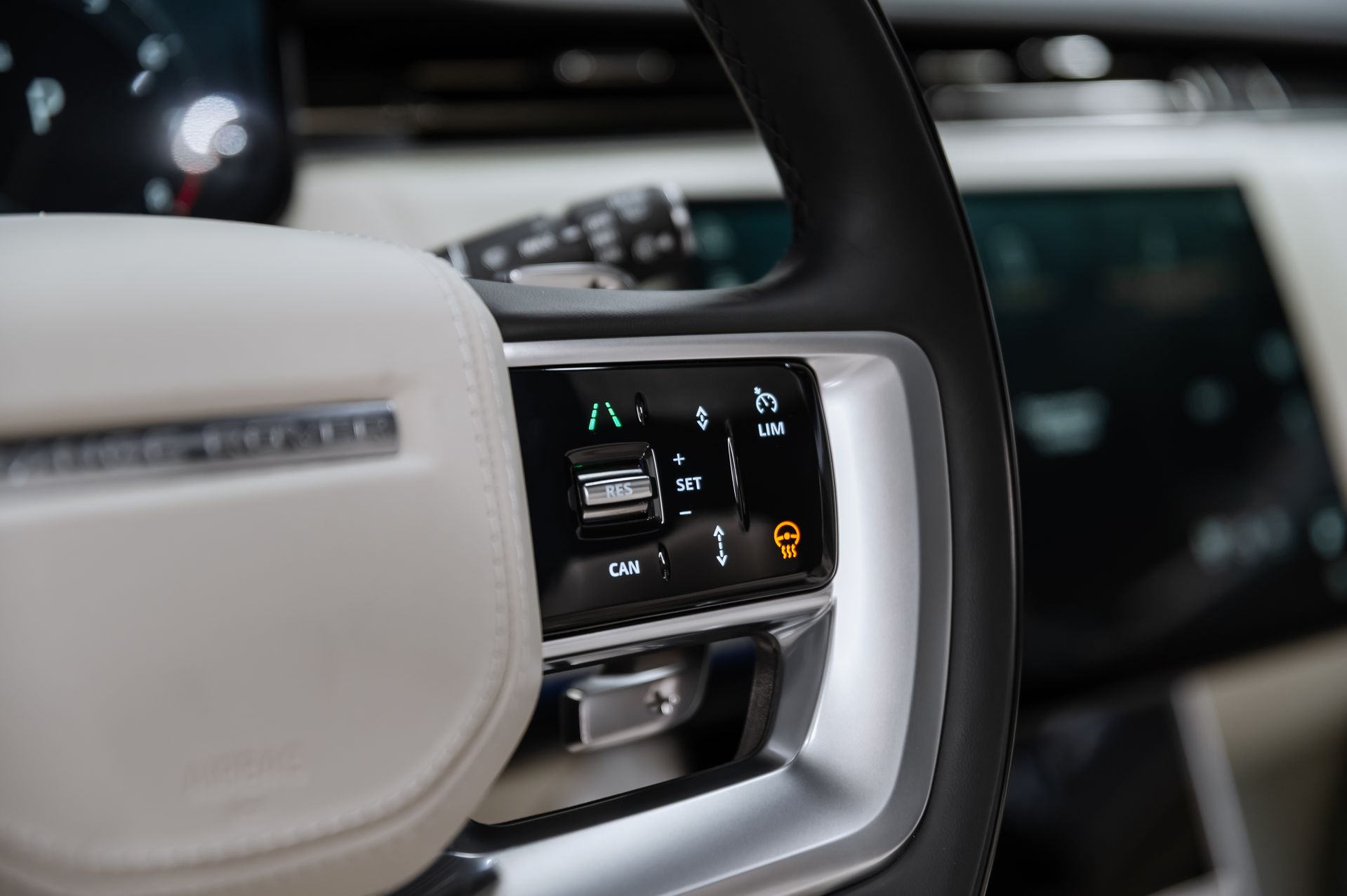 Жемчужный Land Rover Range Rover Autobiography в Crystal Car под заказ