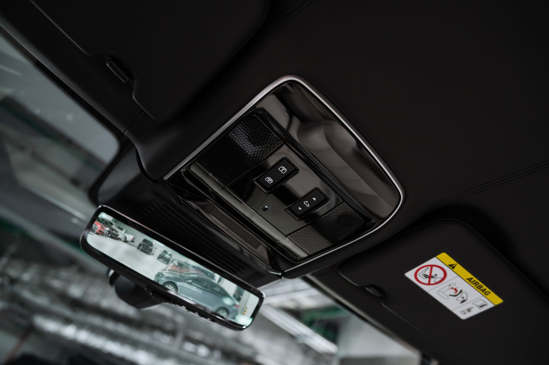 Жемчужный Land Rover Range Rover Autobiography в Crystal Car под заказ