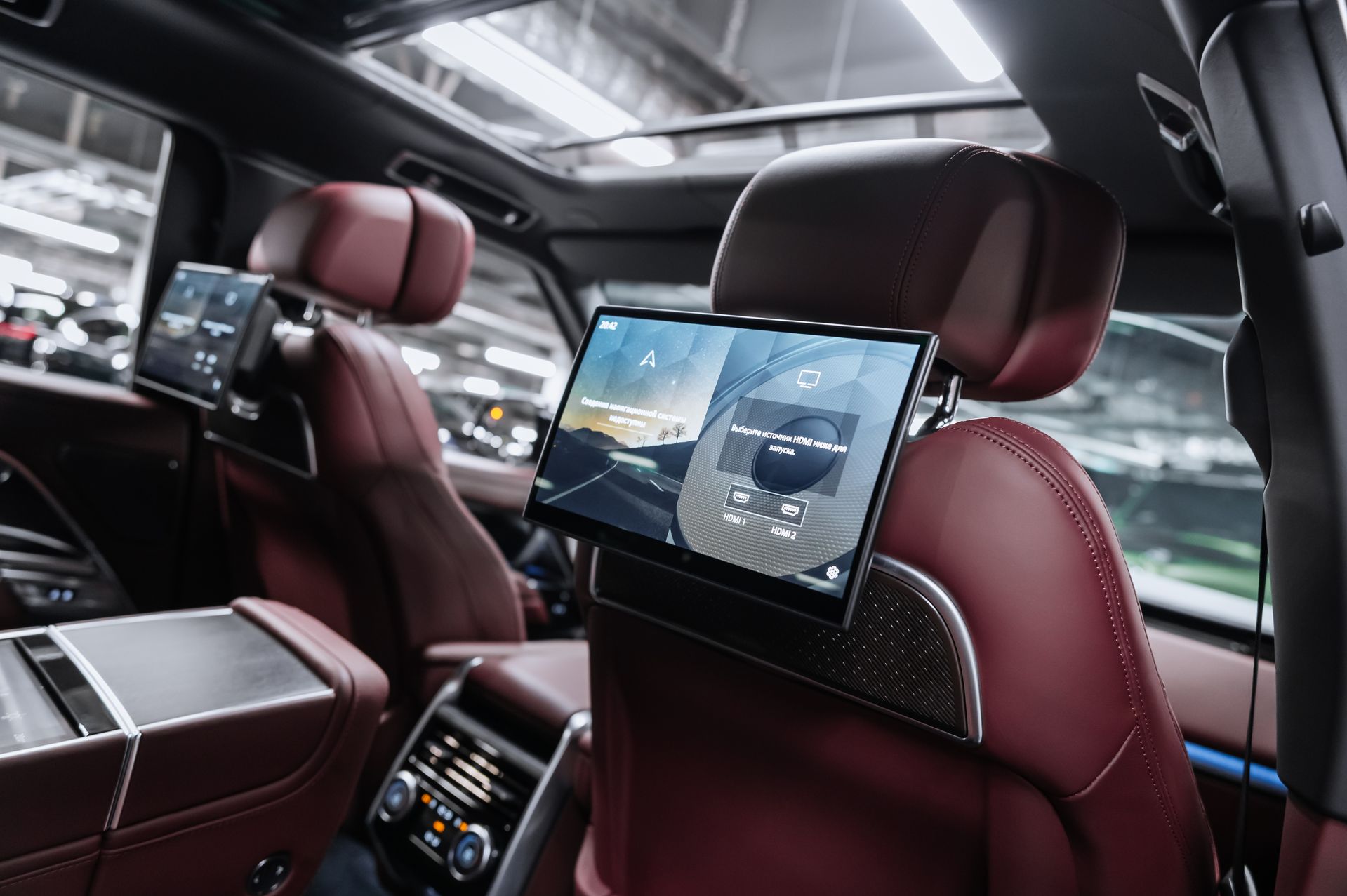 Черный премиальный Land Rover Range Rover Autobiography в Crystal Car под заказ