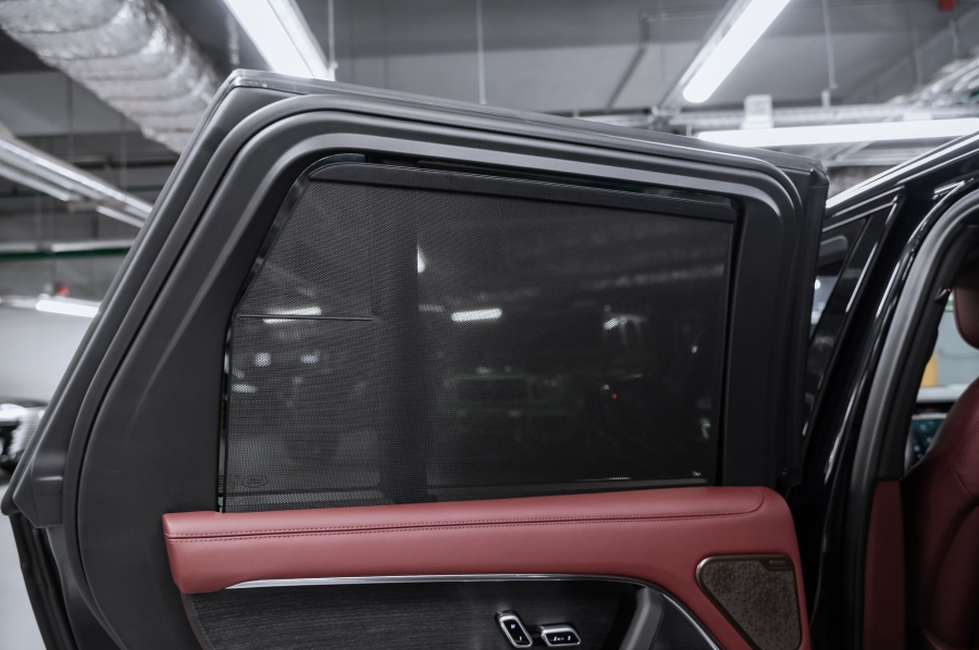 Черный премиальный Land Rover Range Rover Autobiography в Crystal Car под заказ