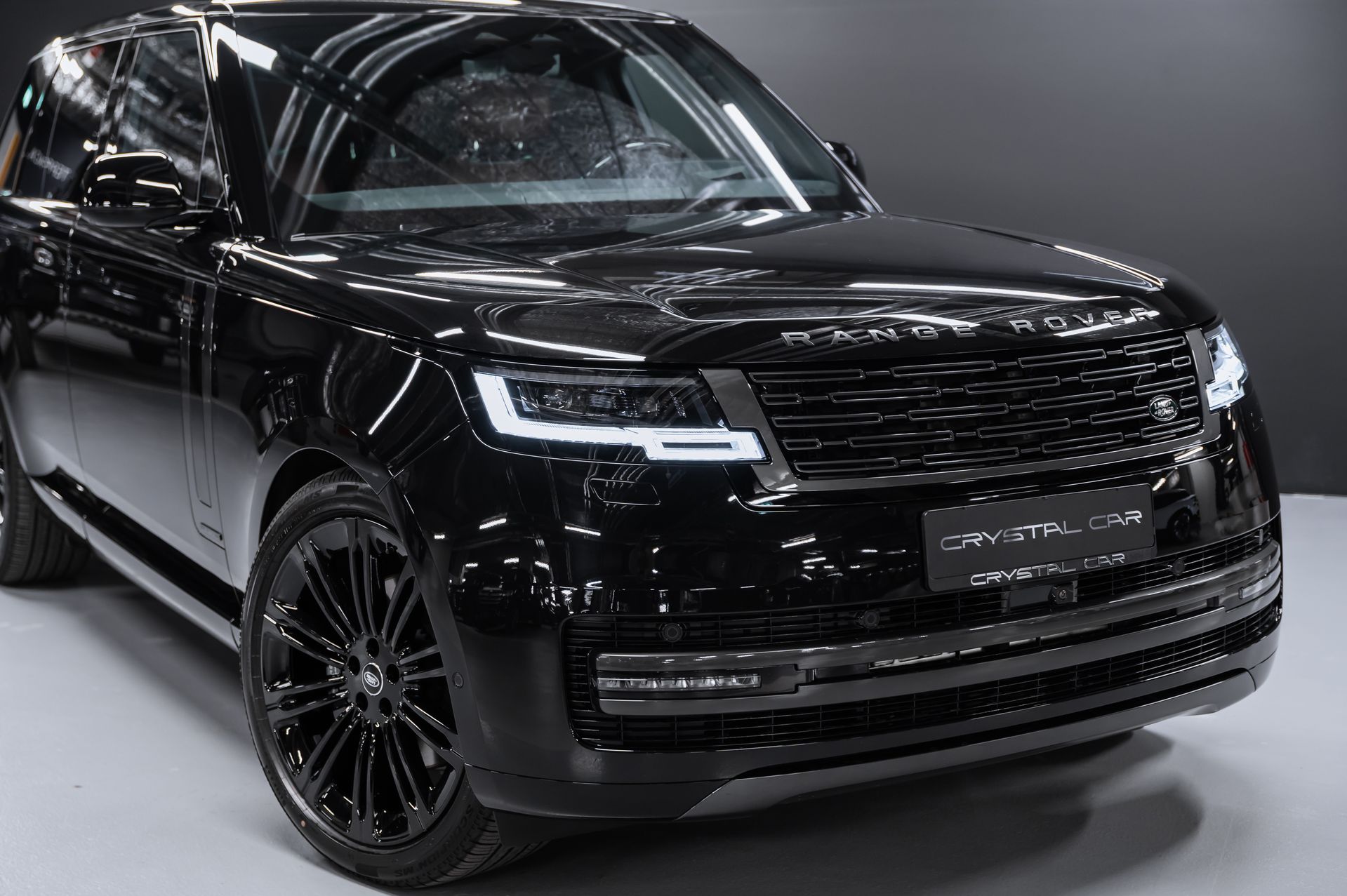 Черный Land Rover Range Rover Autobiography D350 в Crystal Car под заказ