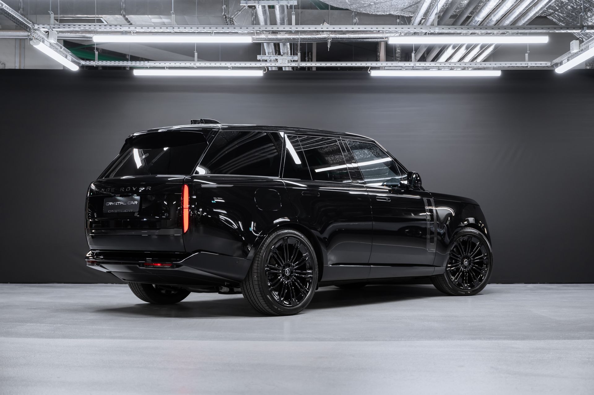 Черный Land Rover Range Rover Autobiography D350 в Crystal Car под заказ